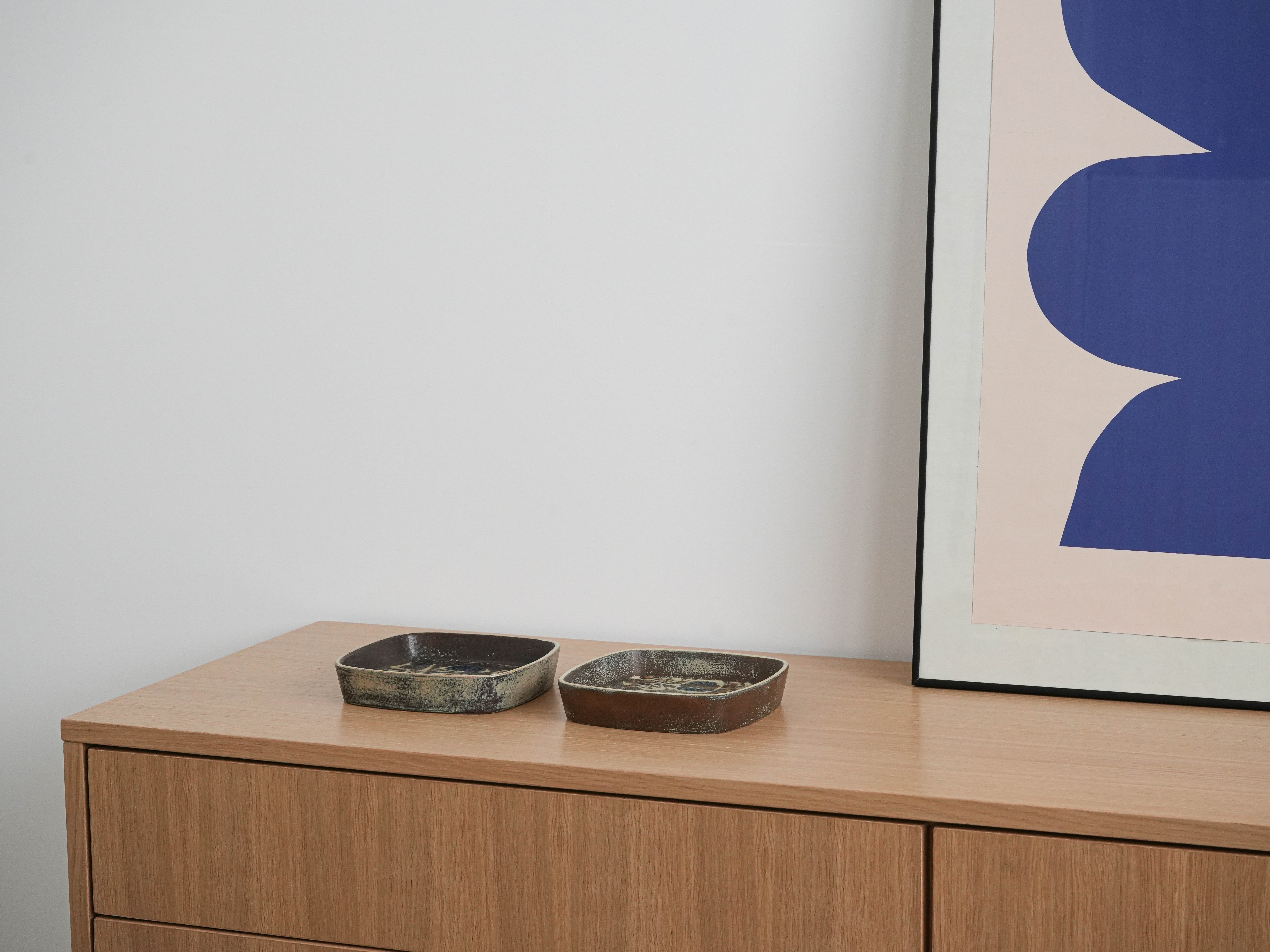 Ceramic bowl Brown