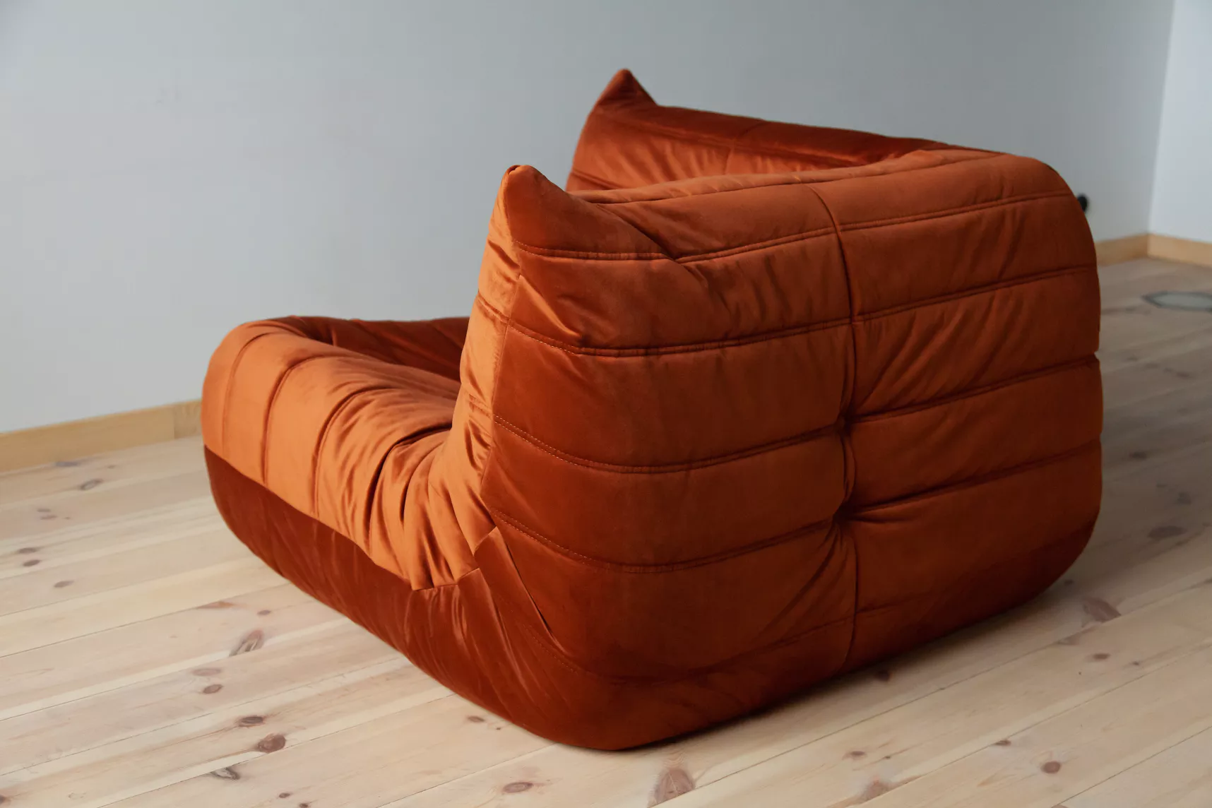 Togo Ecksofa Samt Bernstein-Orange