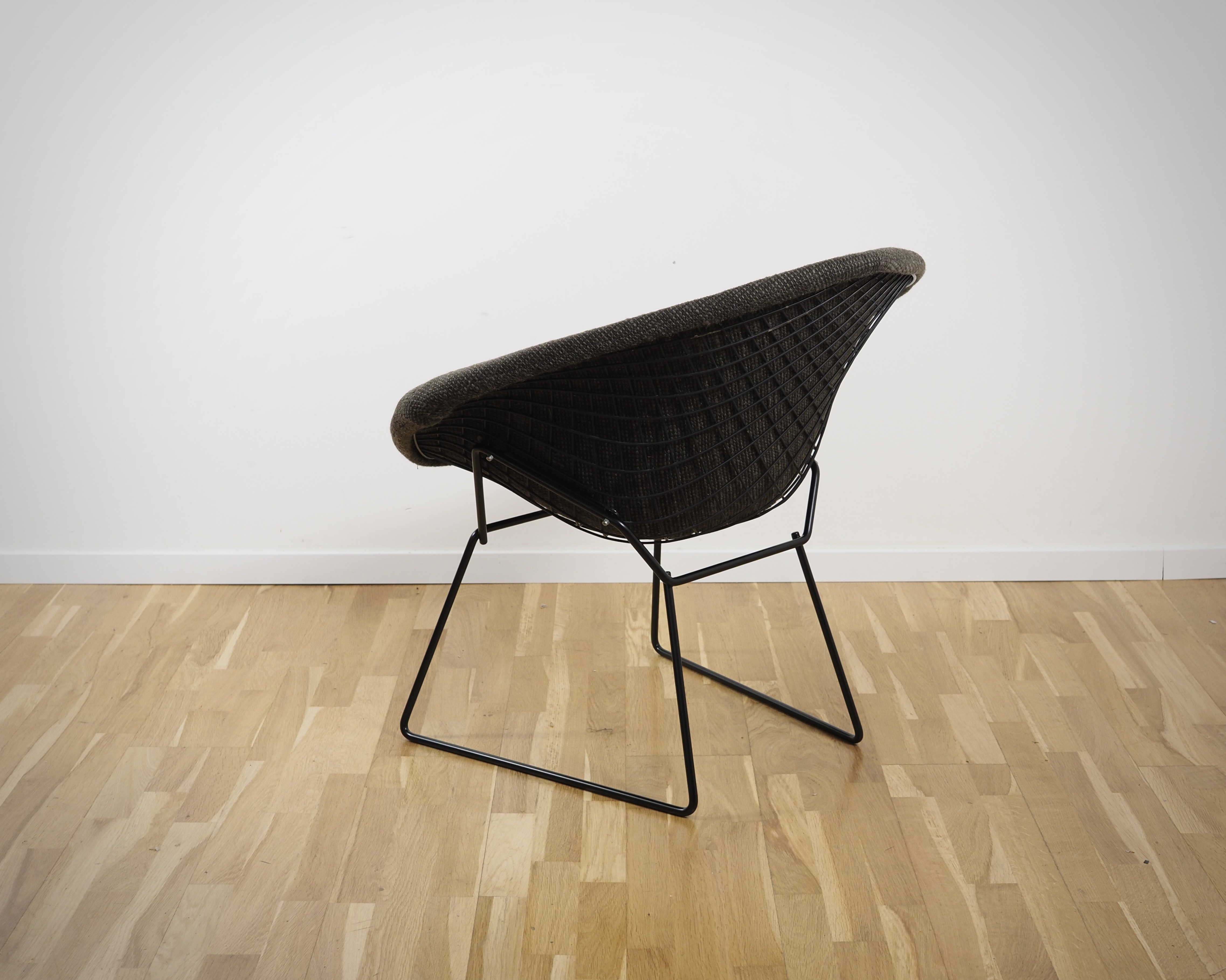 Bertoia Diamond Chair Vollpolster Schwarz