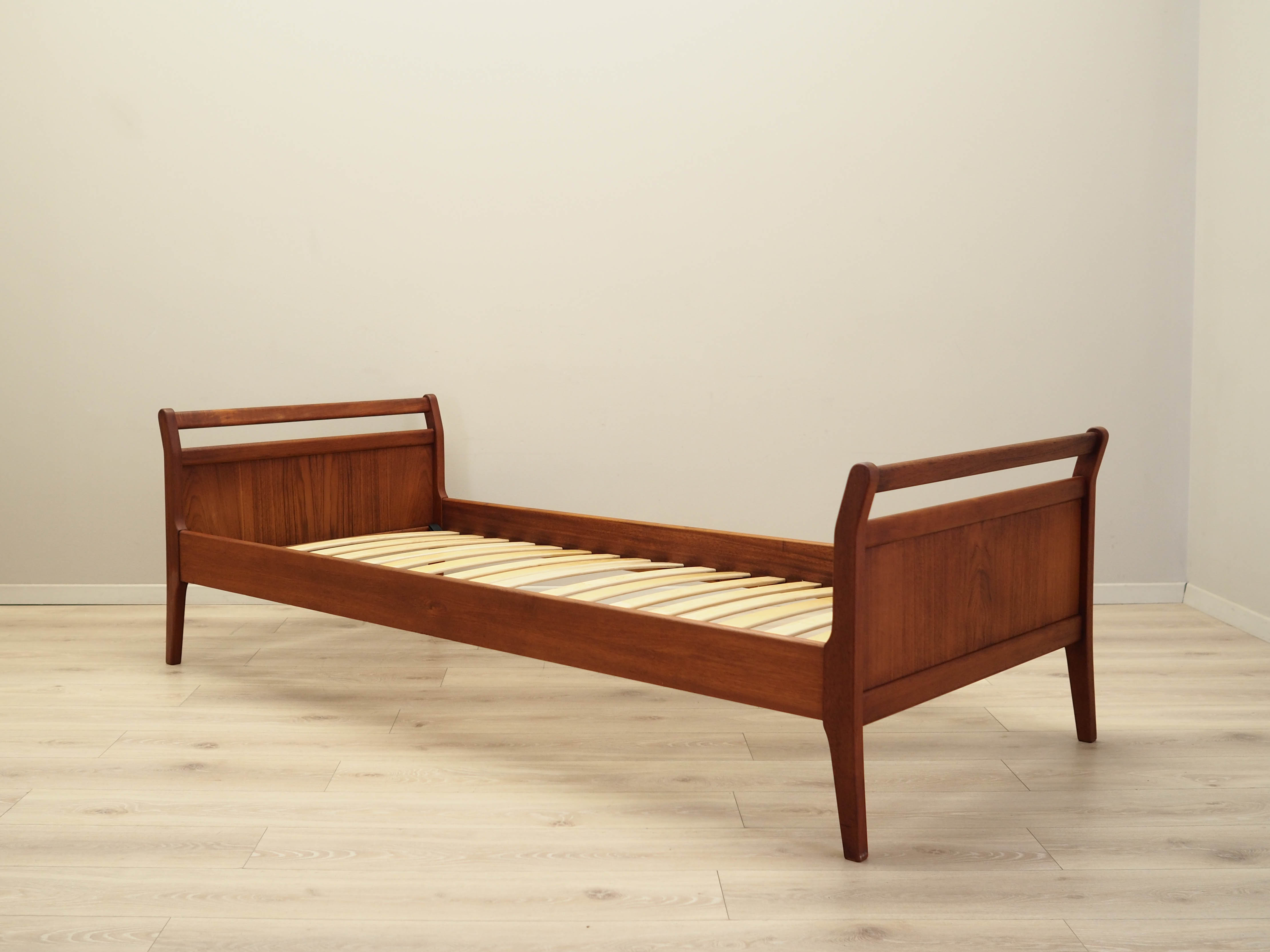 Bett Teakholz Braun 1970er Jahre