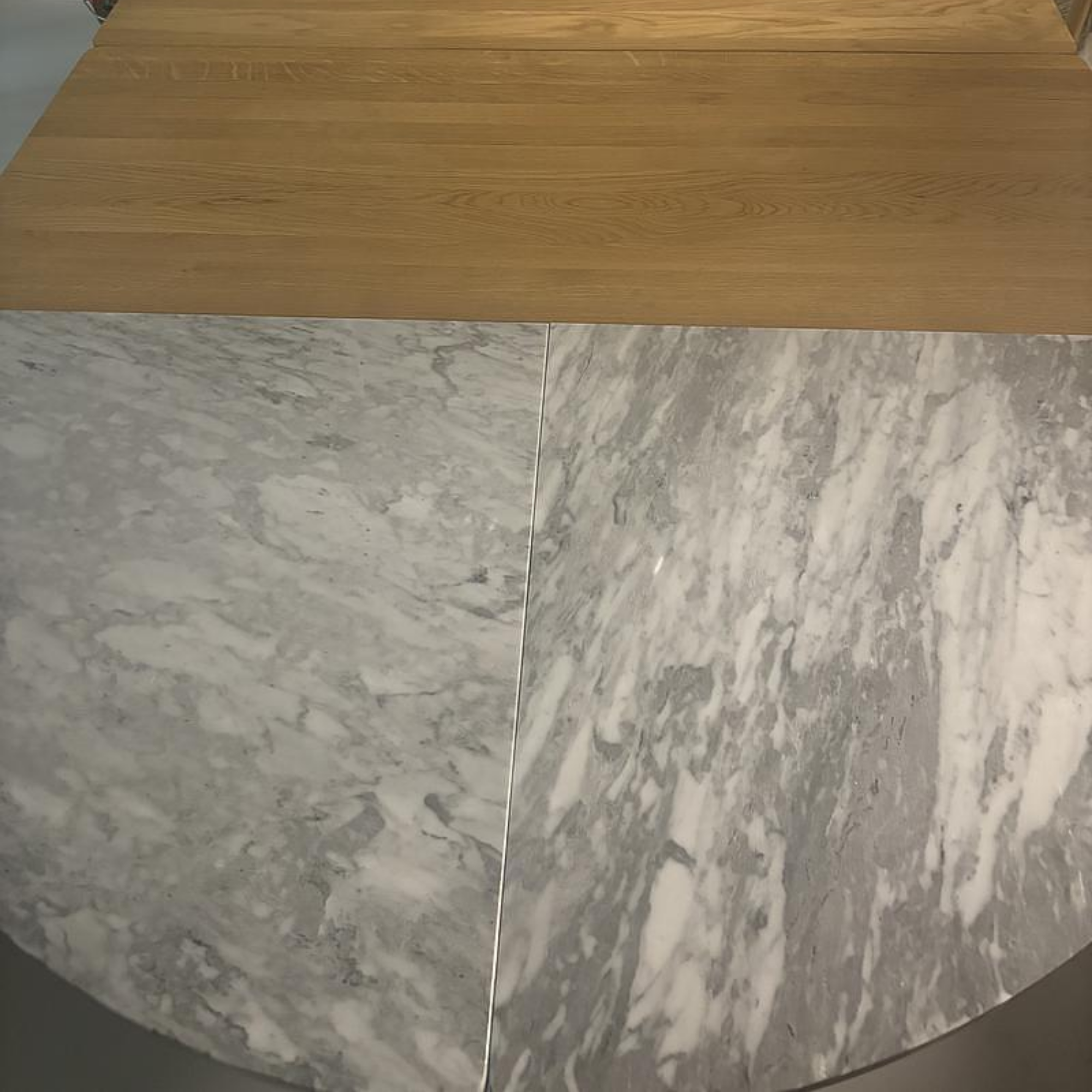 Balance Extendable Table Grey