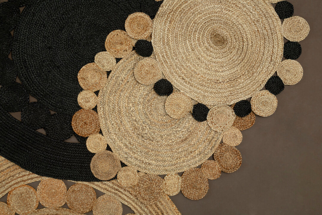 Bosie Demir Groß Naturfarbener und Schwarzer Jute Teppich