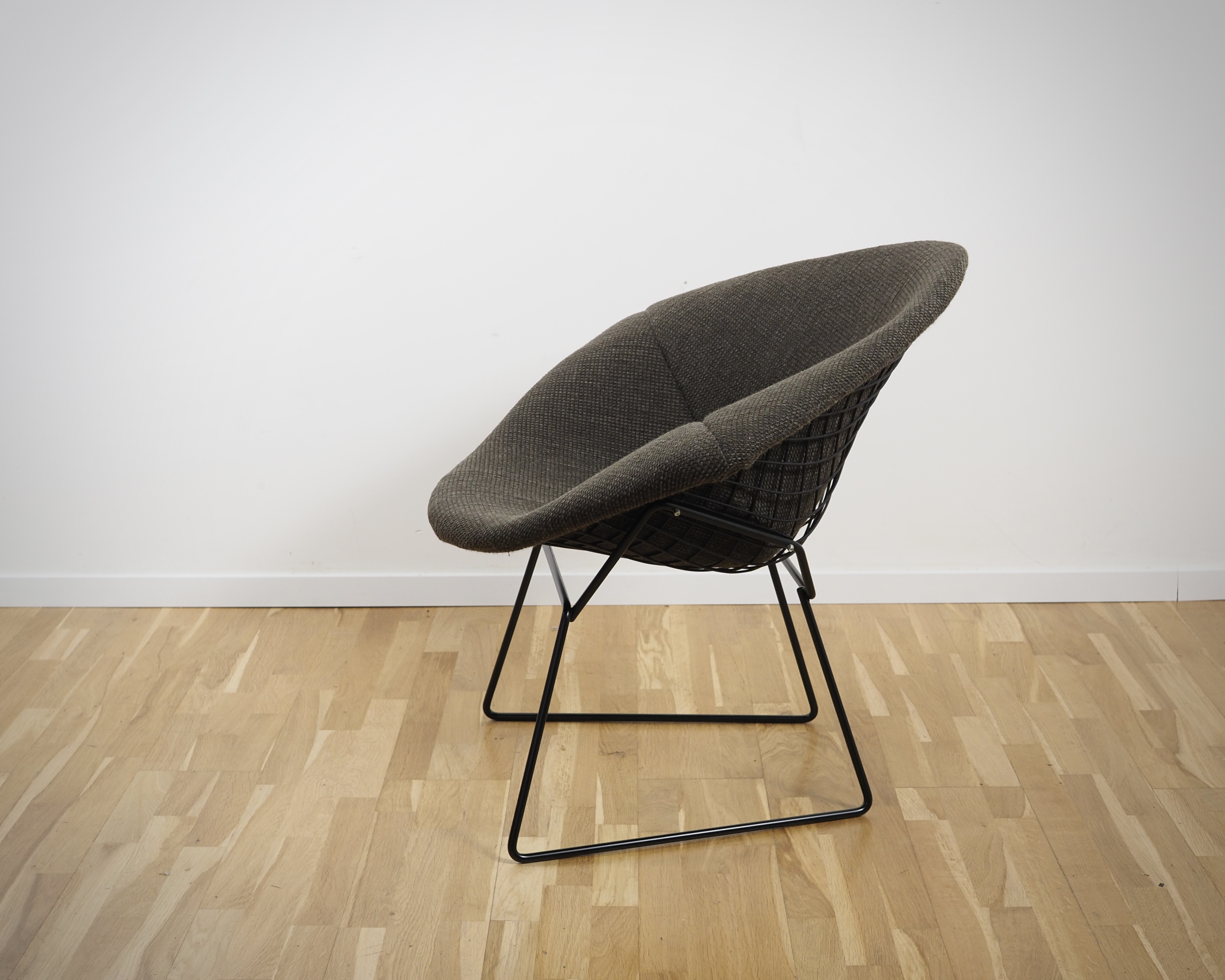 Bertoia Diamond Chair Vollpolster Schwarz