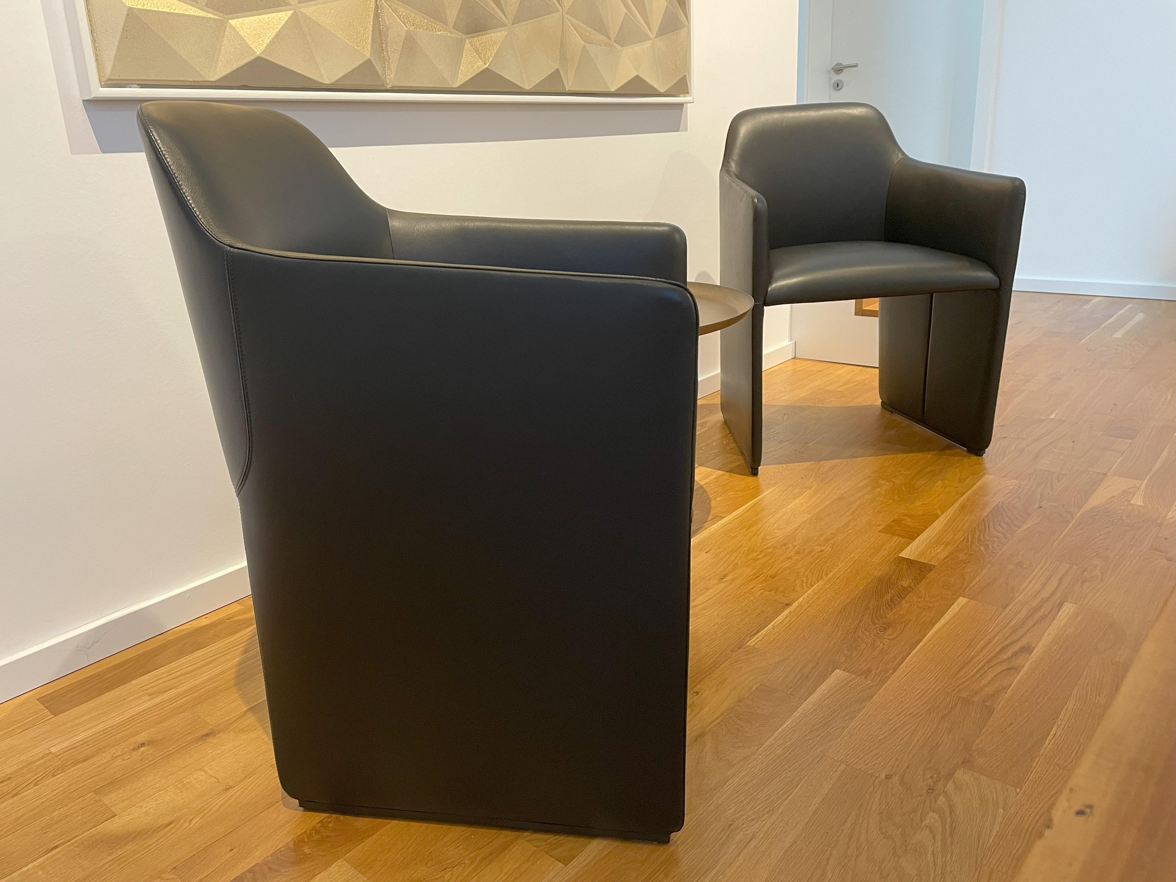 2x 525 Foster Walter Knoll Armchair with Armrests Leather Black