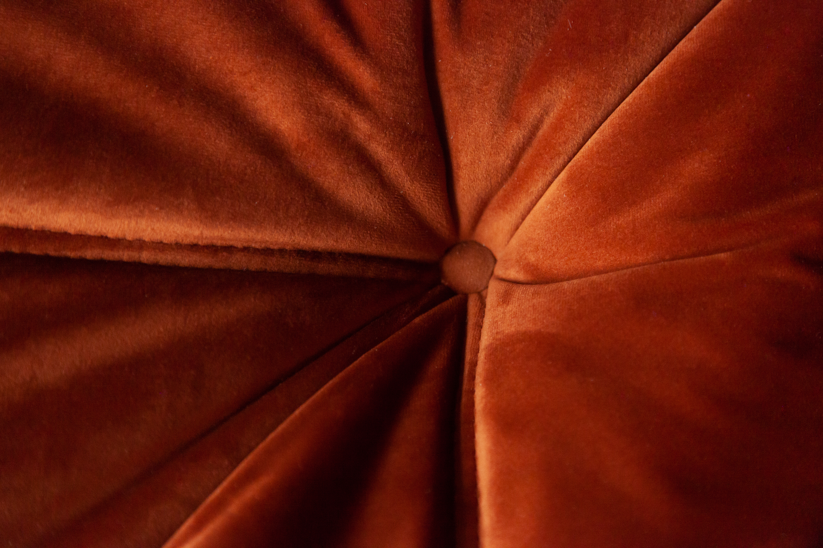 Togo Ottoman Velvet Amber-Orange