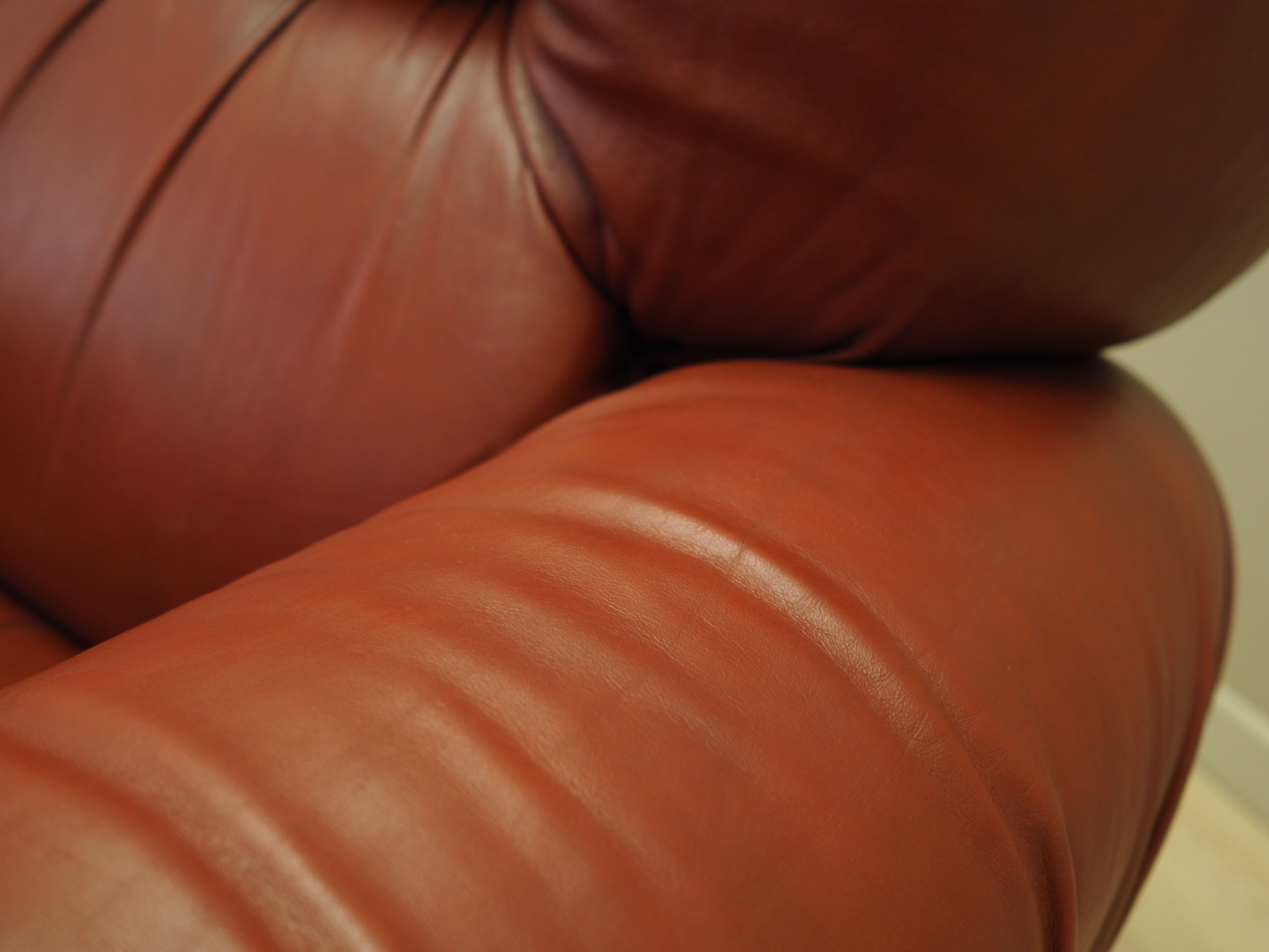 Armchair Leather Burgundy 1970s