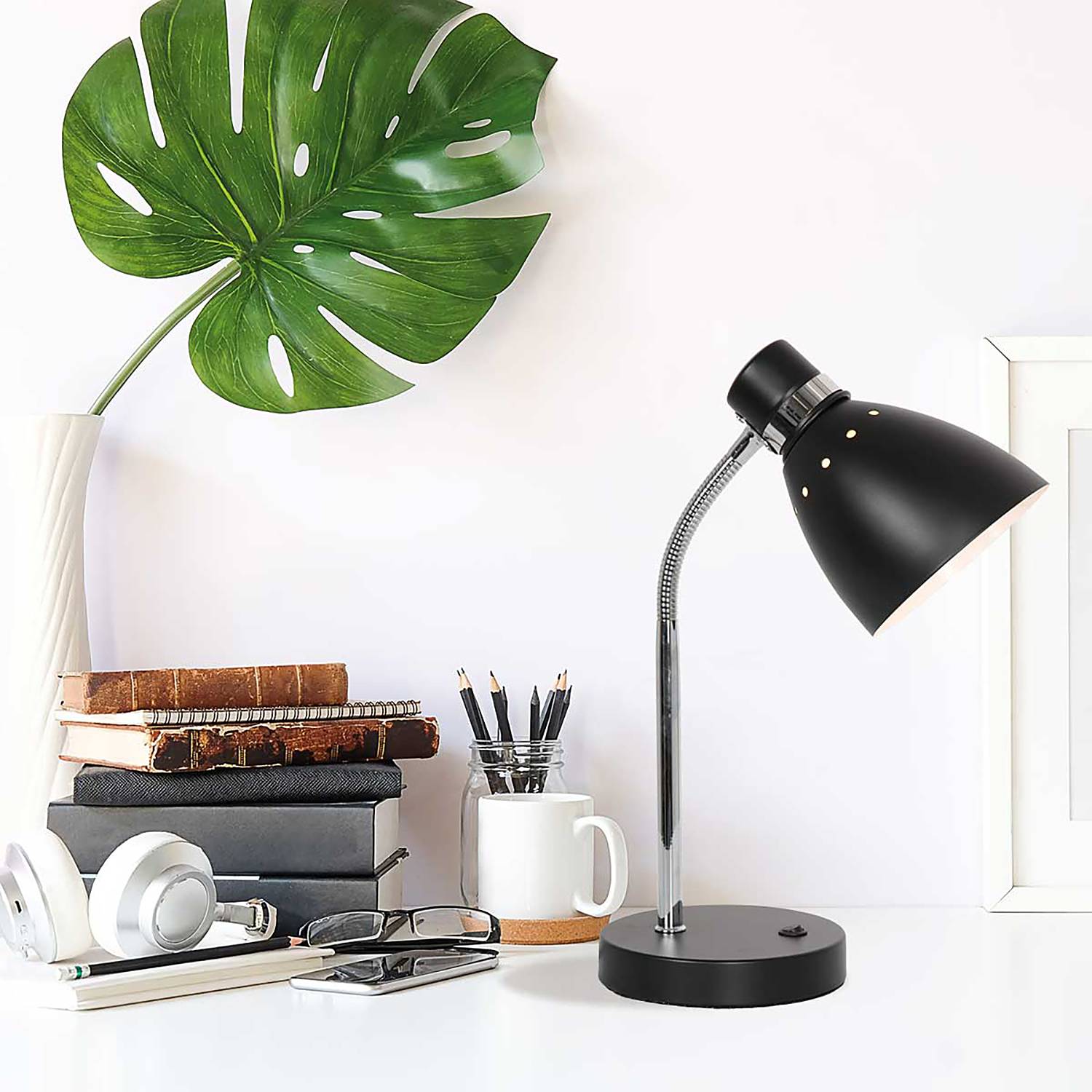Spring Table Lamp Aluminum Black