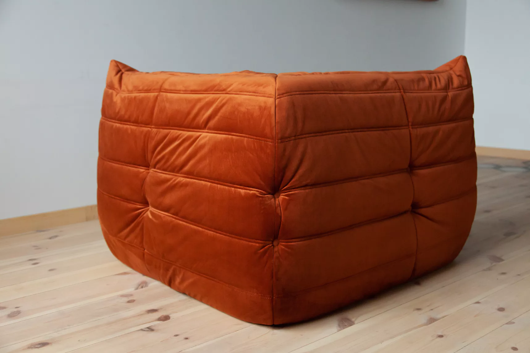 Togo Ecksofa Samt Bernstein-Orange