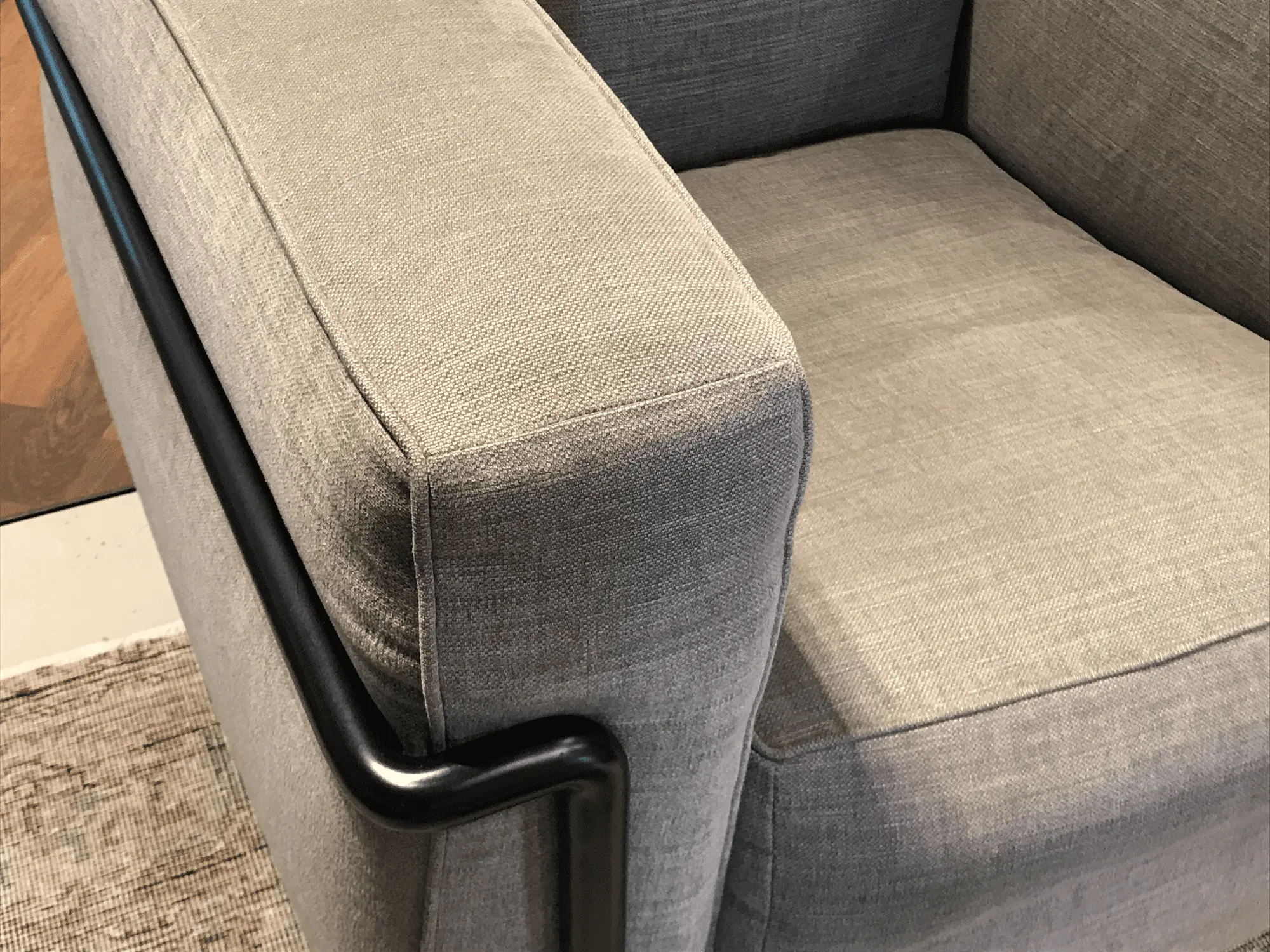 LC2 Sessel Textil Metall Grau