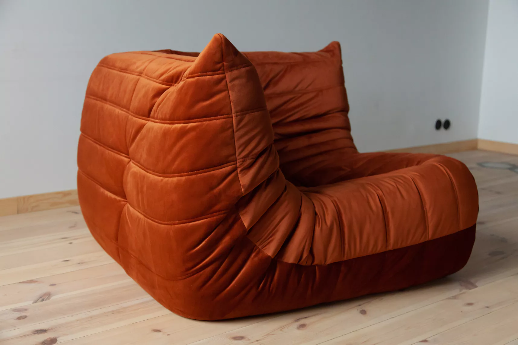 Togo Ecksofa Samt Bernstein-Orange