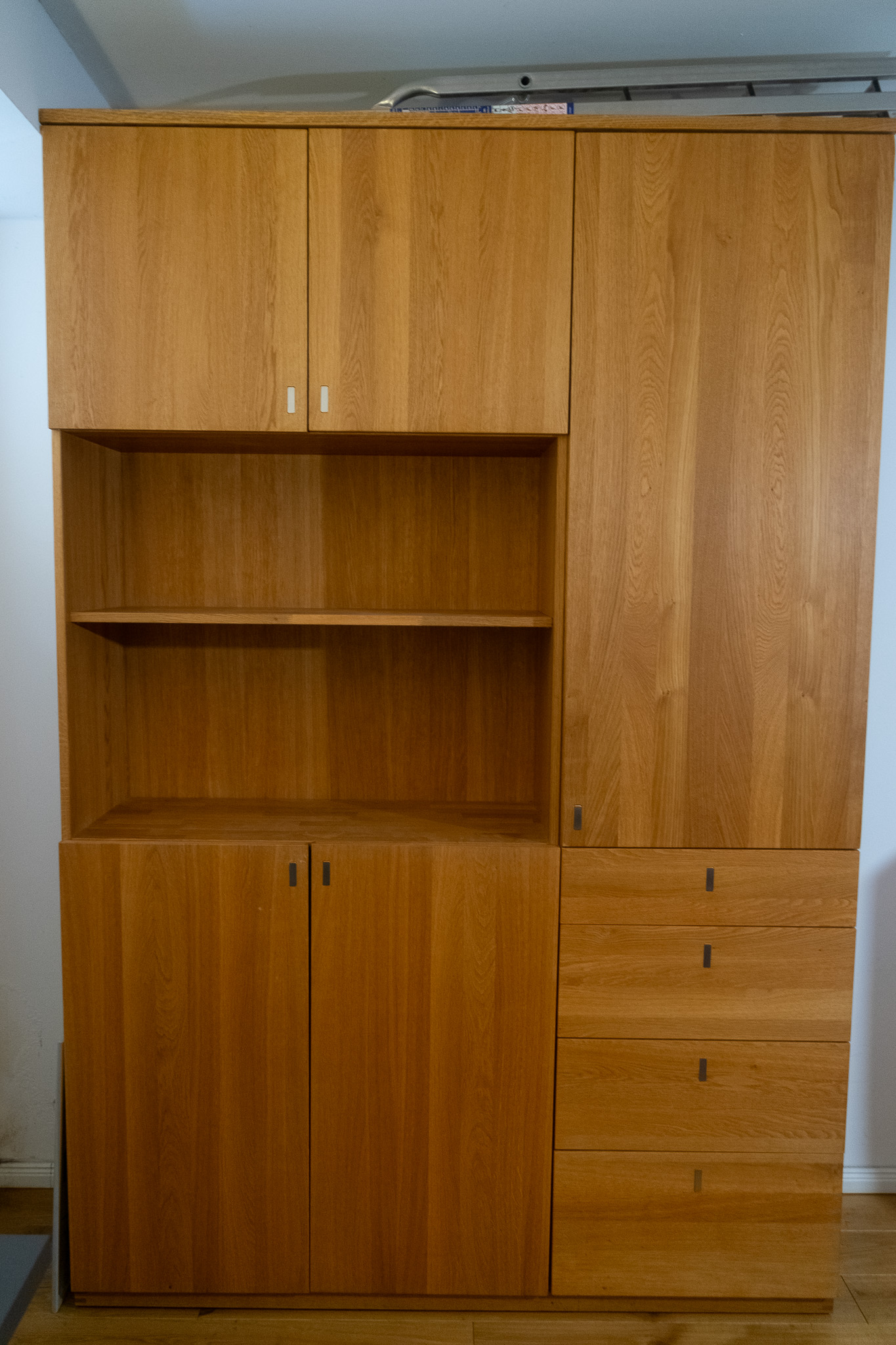 Cubus Korpussystem Kleiderschrank Massivholz Braun