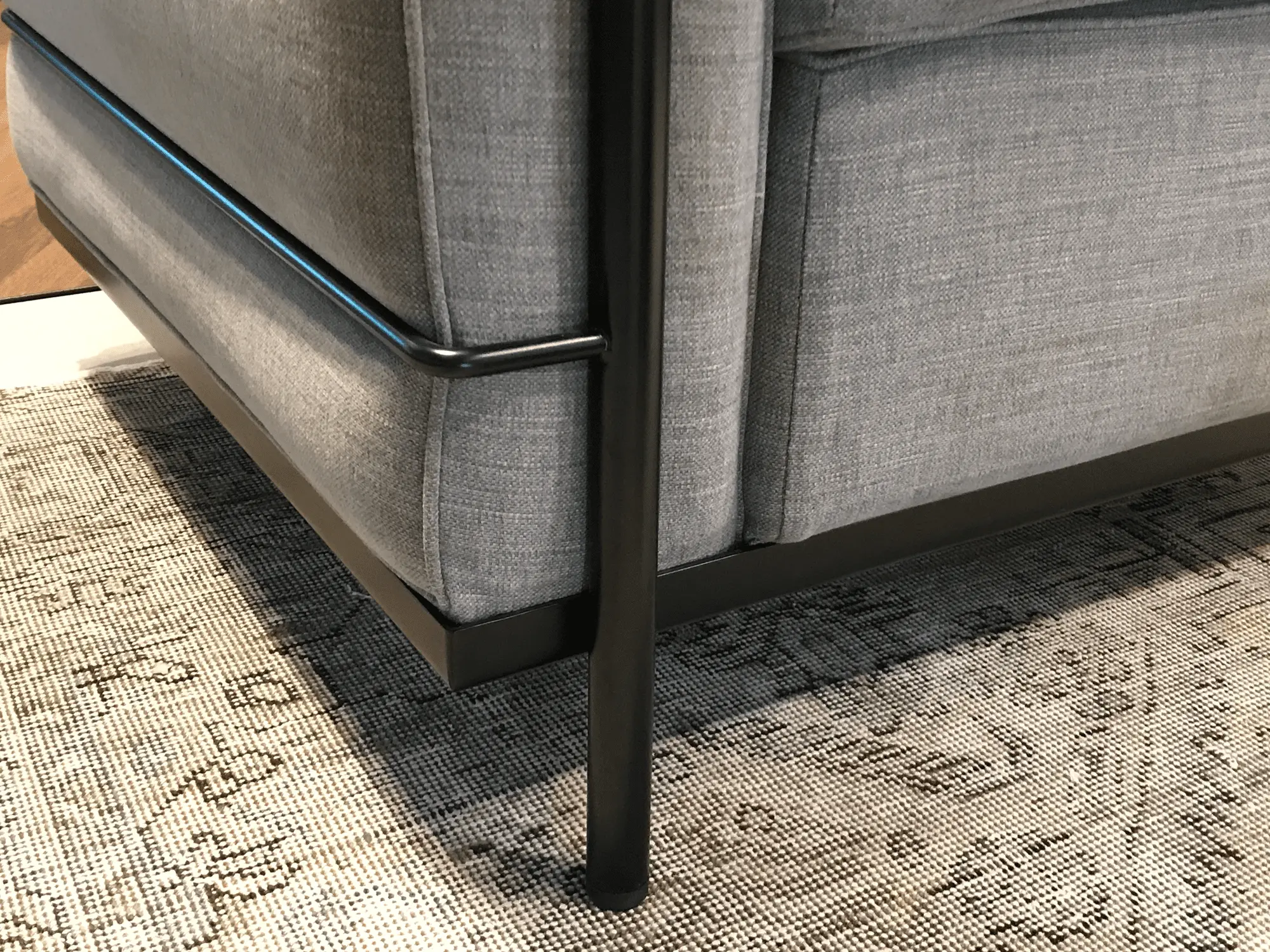 LC2 Sessel Textil Metall Grau