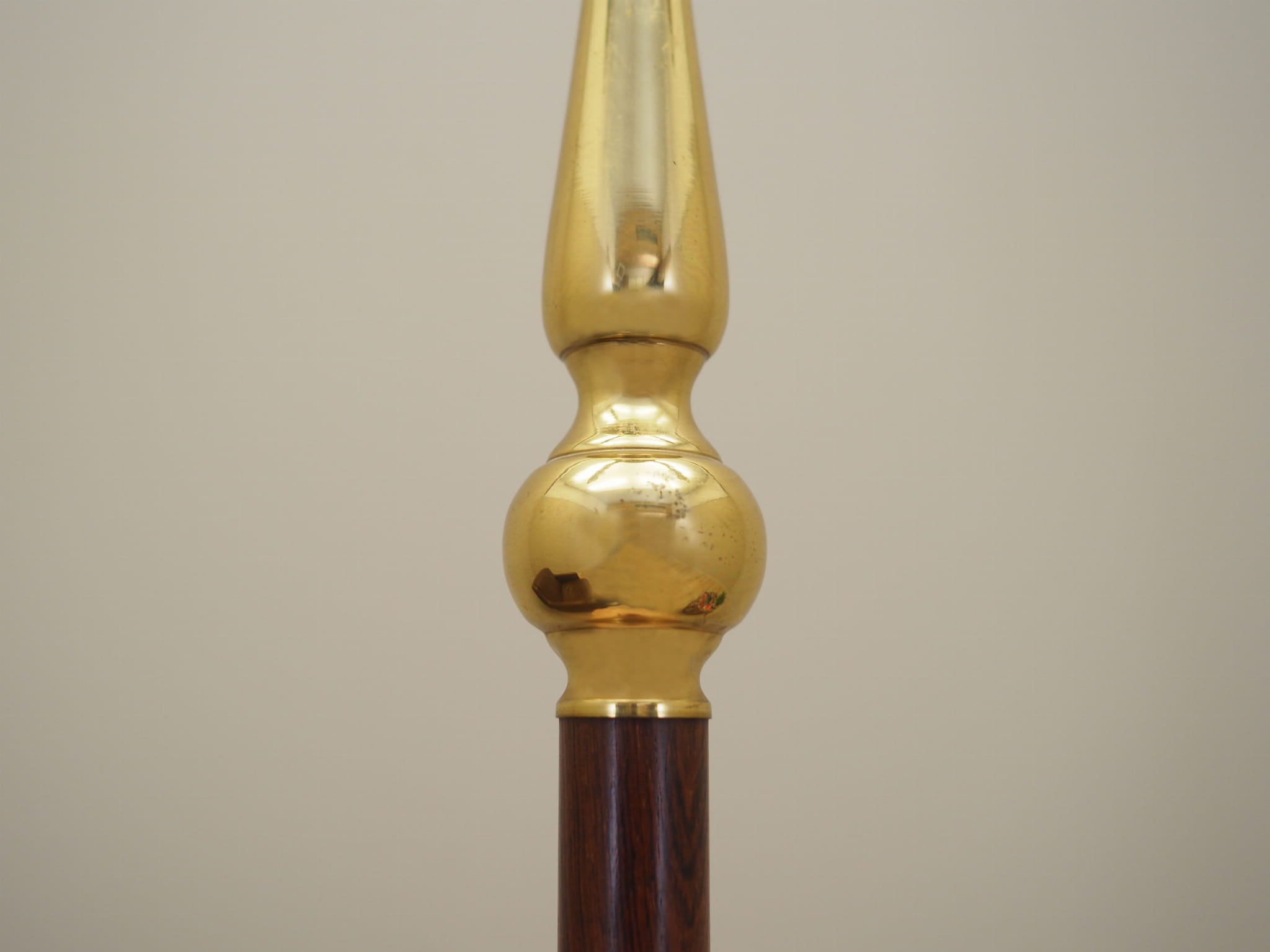 Stehlampe Metall Holz Gold 1970er Jahre