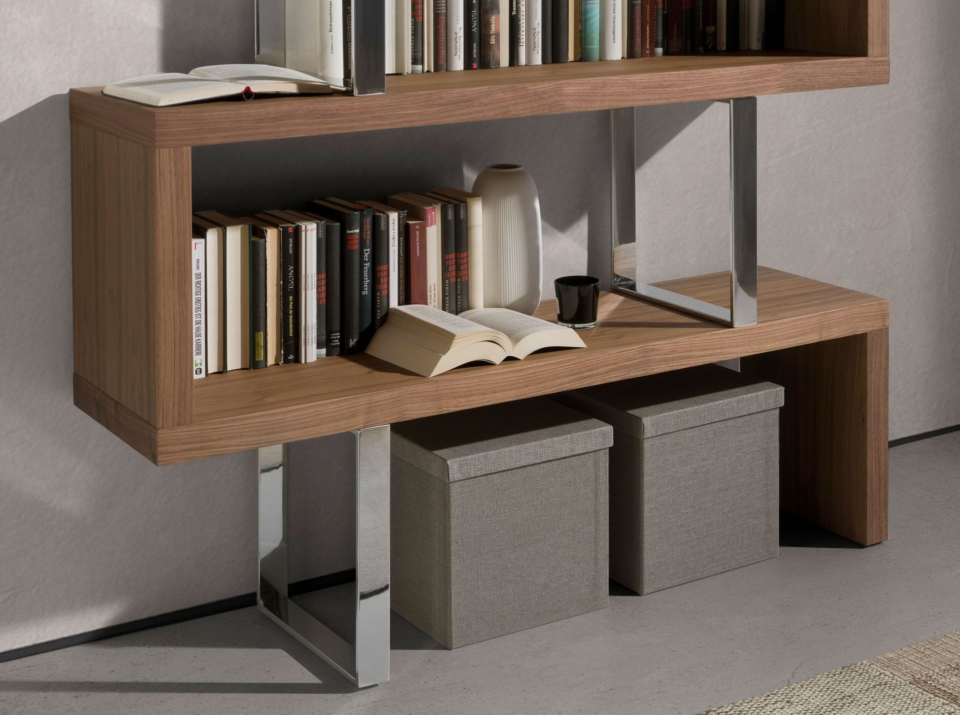 3079 Walnut veneer Steel