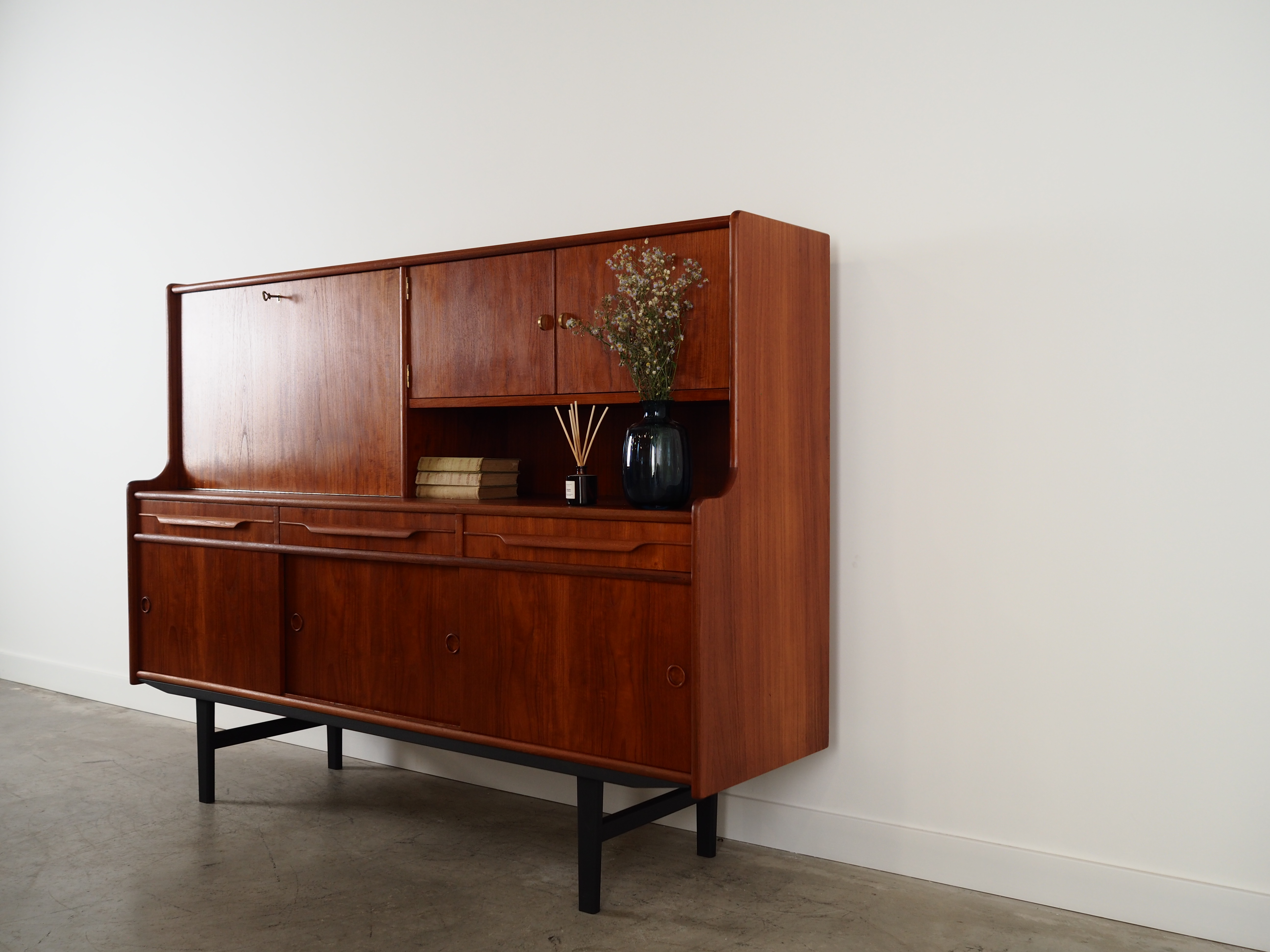 Highboard Teakholz 1960er Jahre