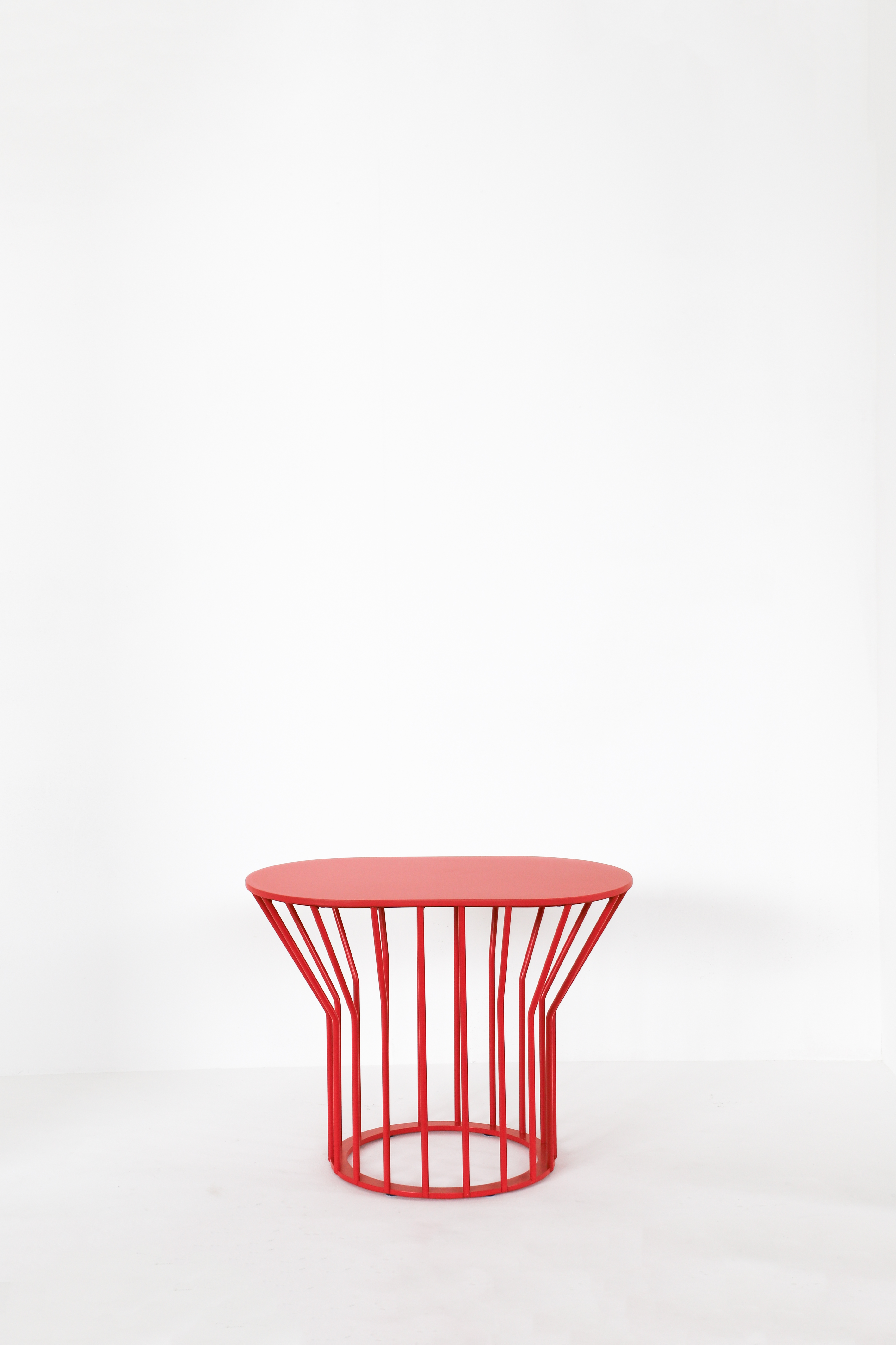 Jump Red Beistelltisch Metall Rot