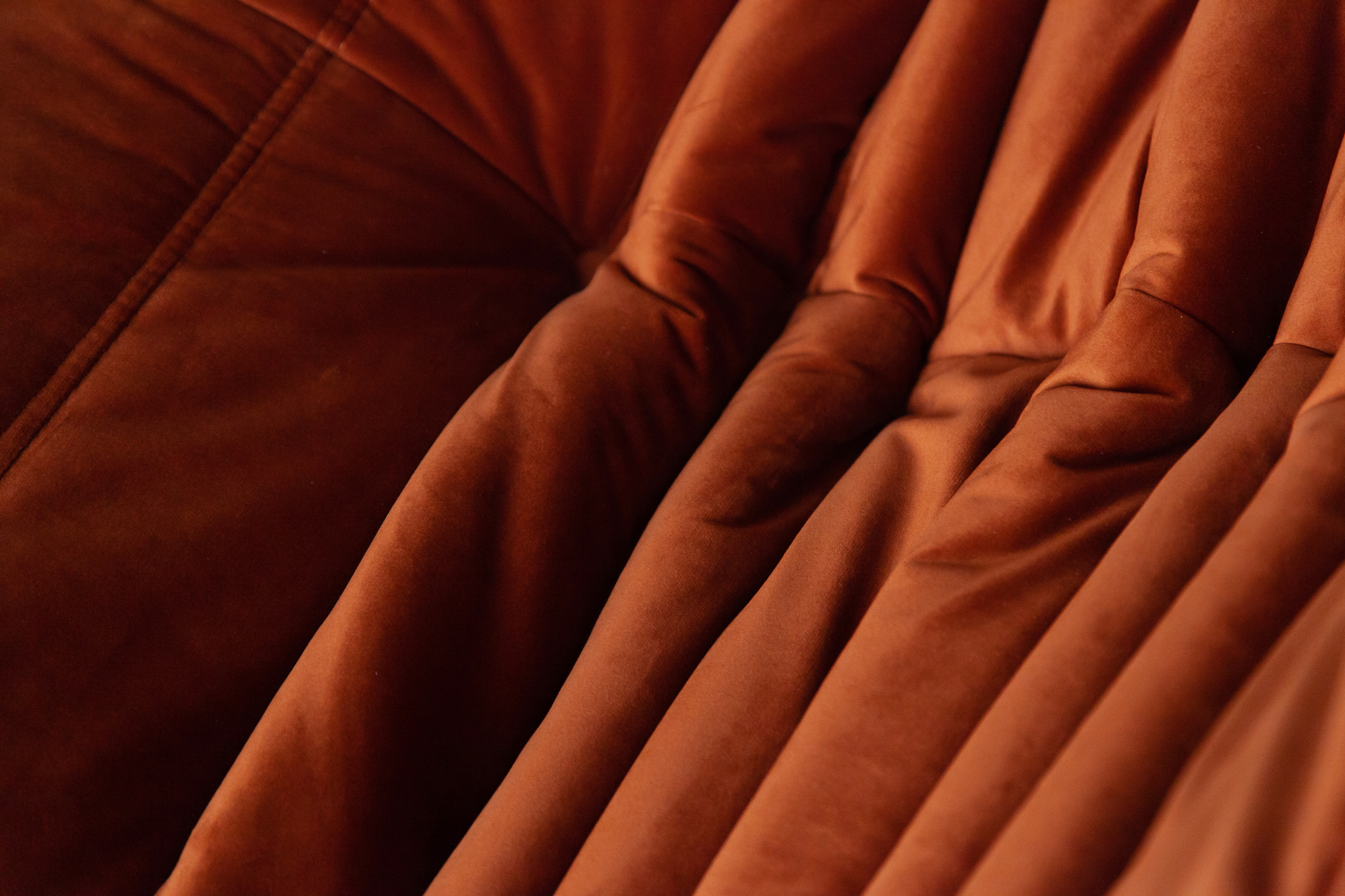 Togo Ottoman Velvet Amber-Orange