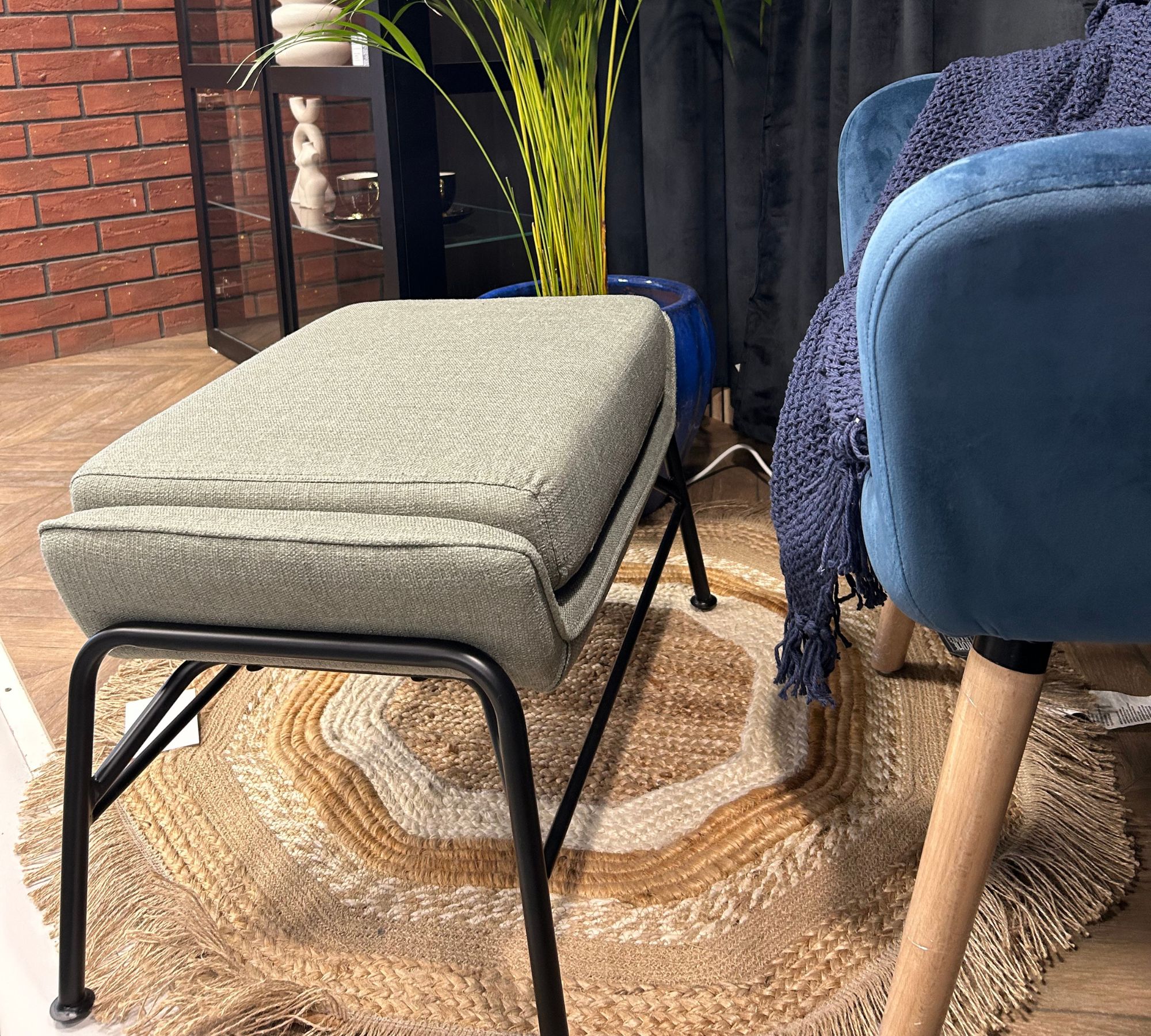 Sadira Fußhocker Textil Metall Grün | Teulat | COCOLI