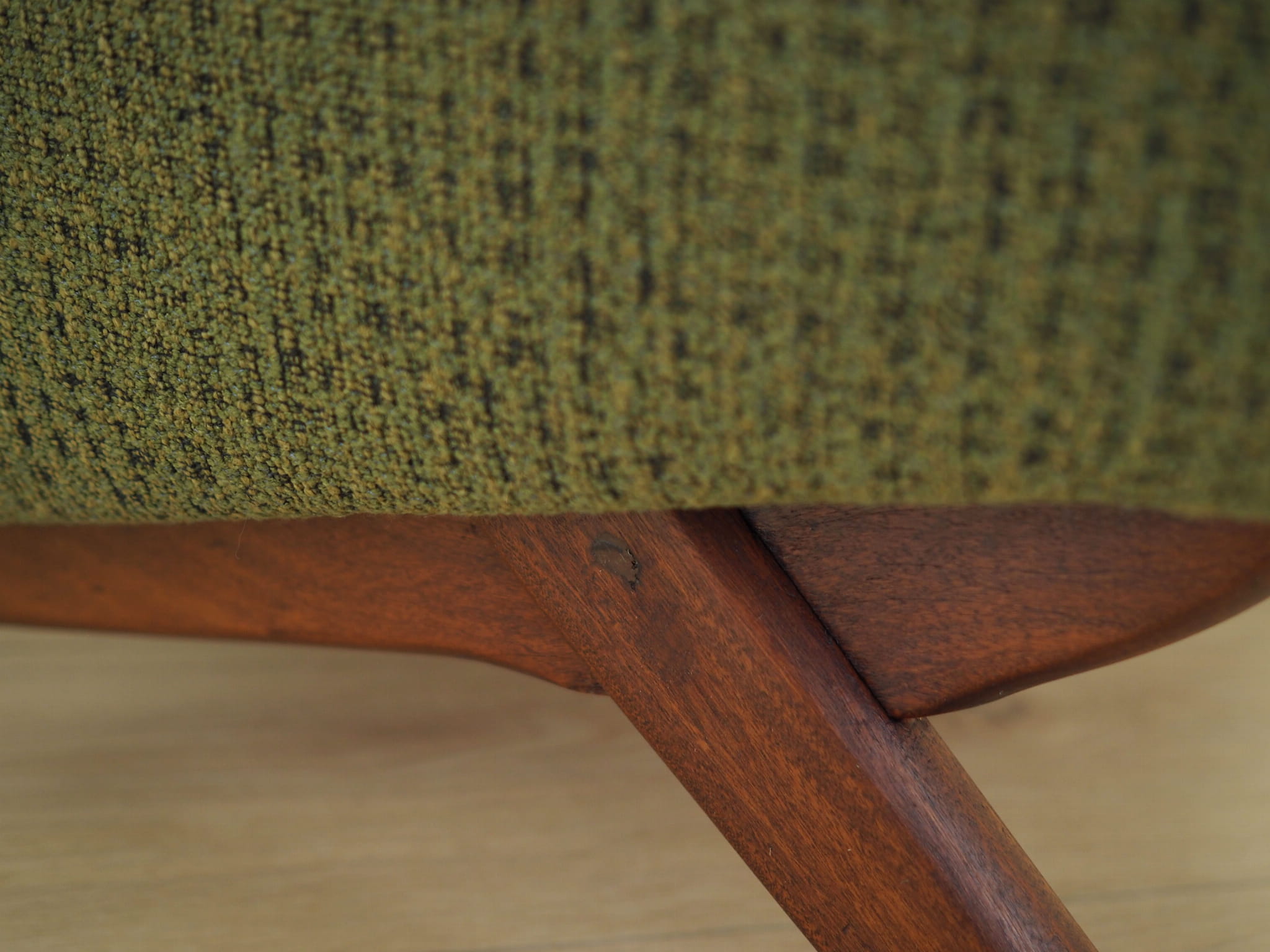 Modello 45 Poltrona Verde anni '70