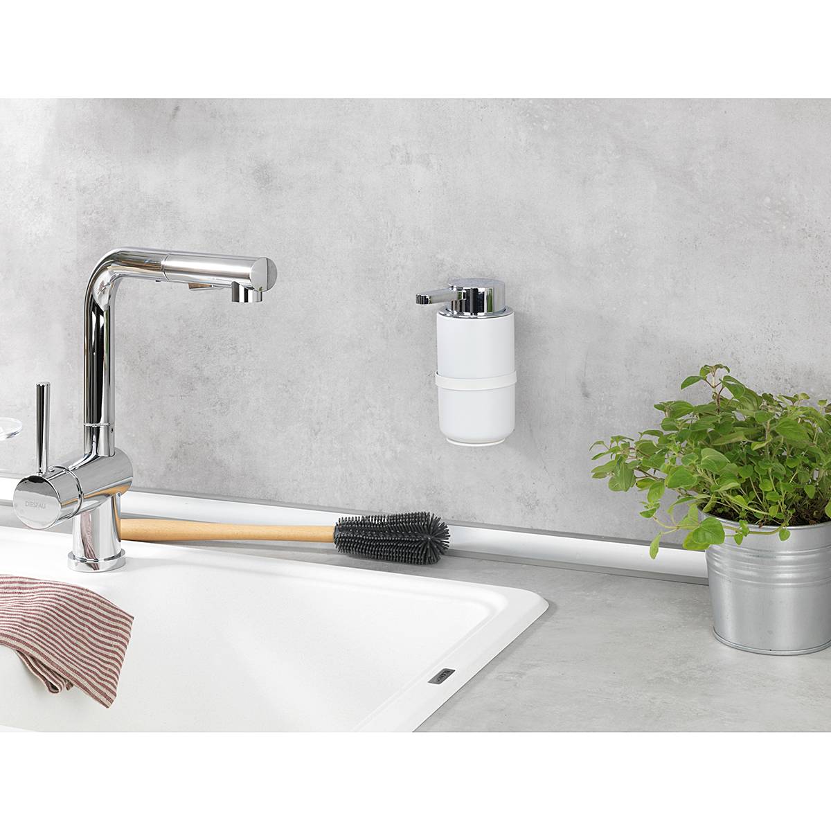 Woya Soap Dispenser Ceramic White