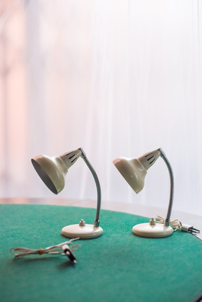 Set di 2 lampade da tavolo in metallo beige anni '60