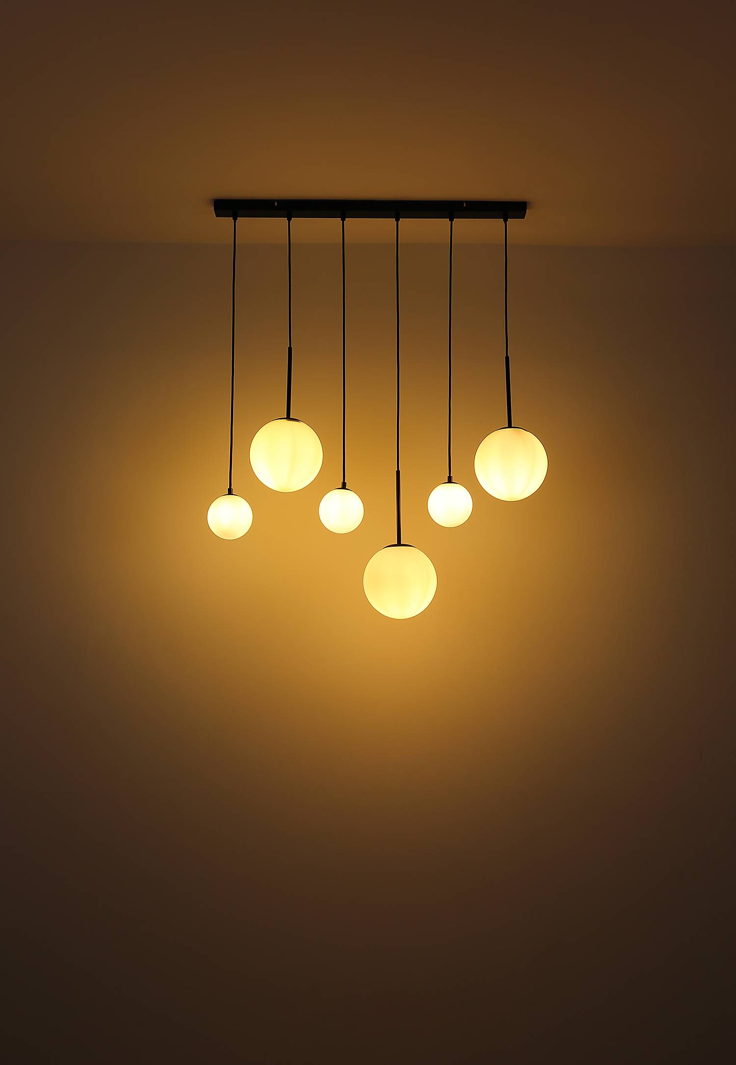 3-Flammig Pendelleuchte Clarke Farbglas Eisen