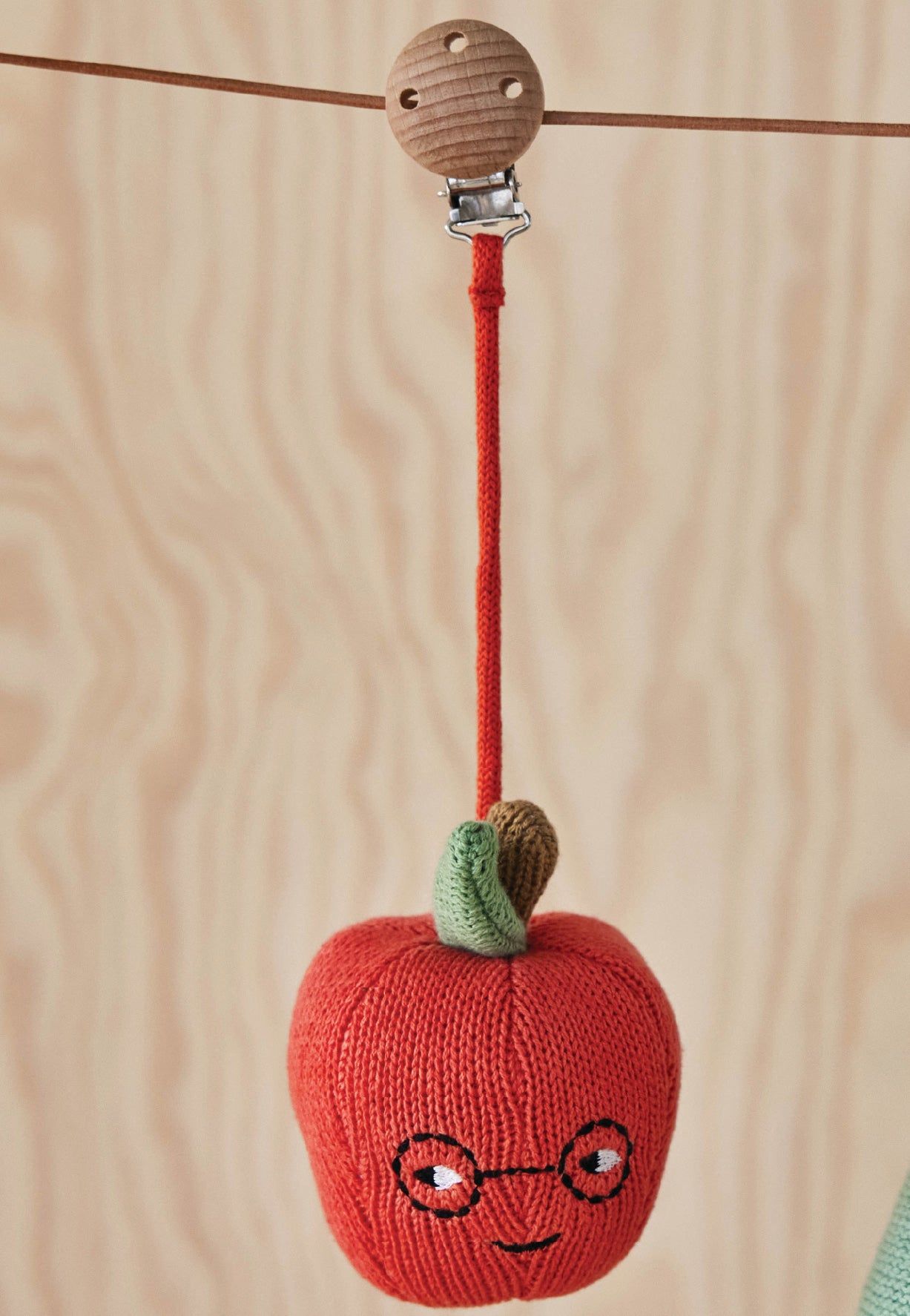 Yummy Apple Kinderwagen-Clip Rot