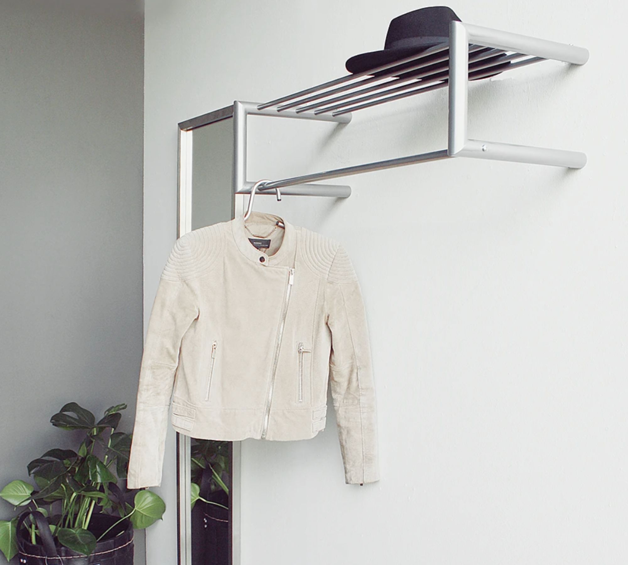Wandgarderobe Metall Silber