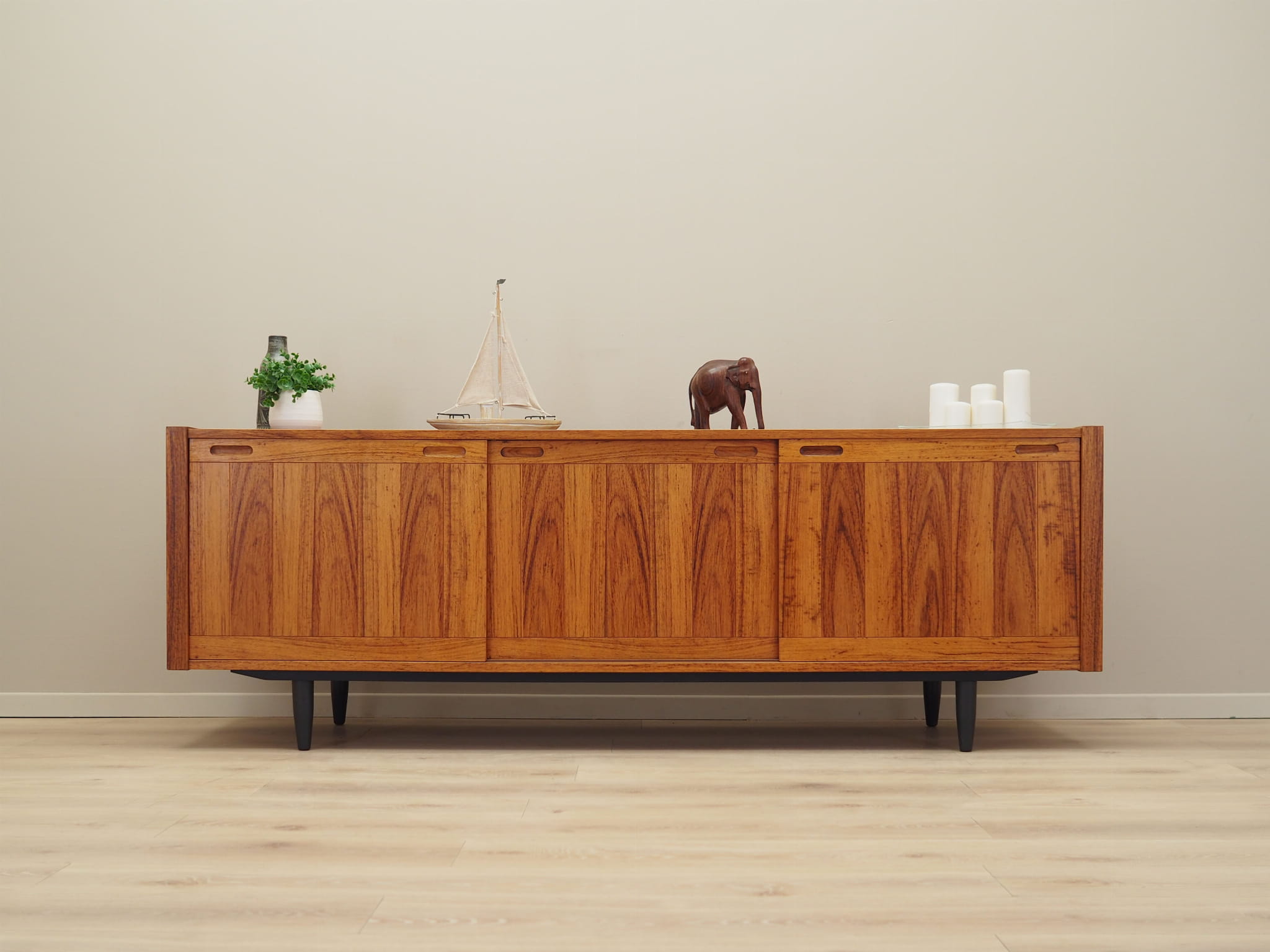 Sideboard Rosenholz Braun 1970er Jahre 