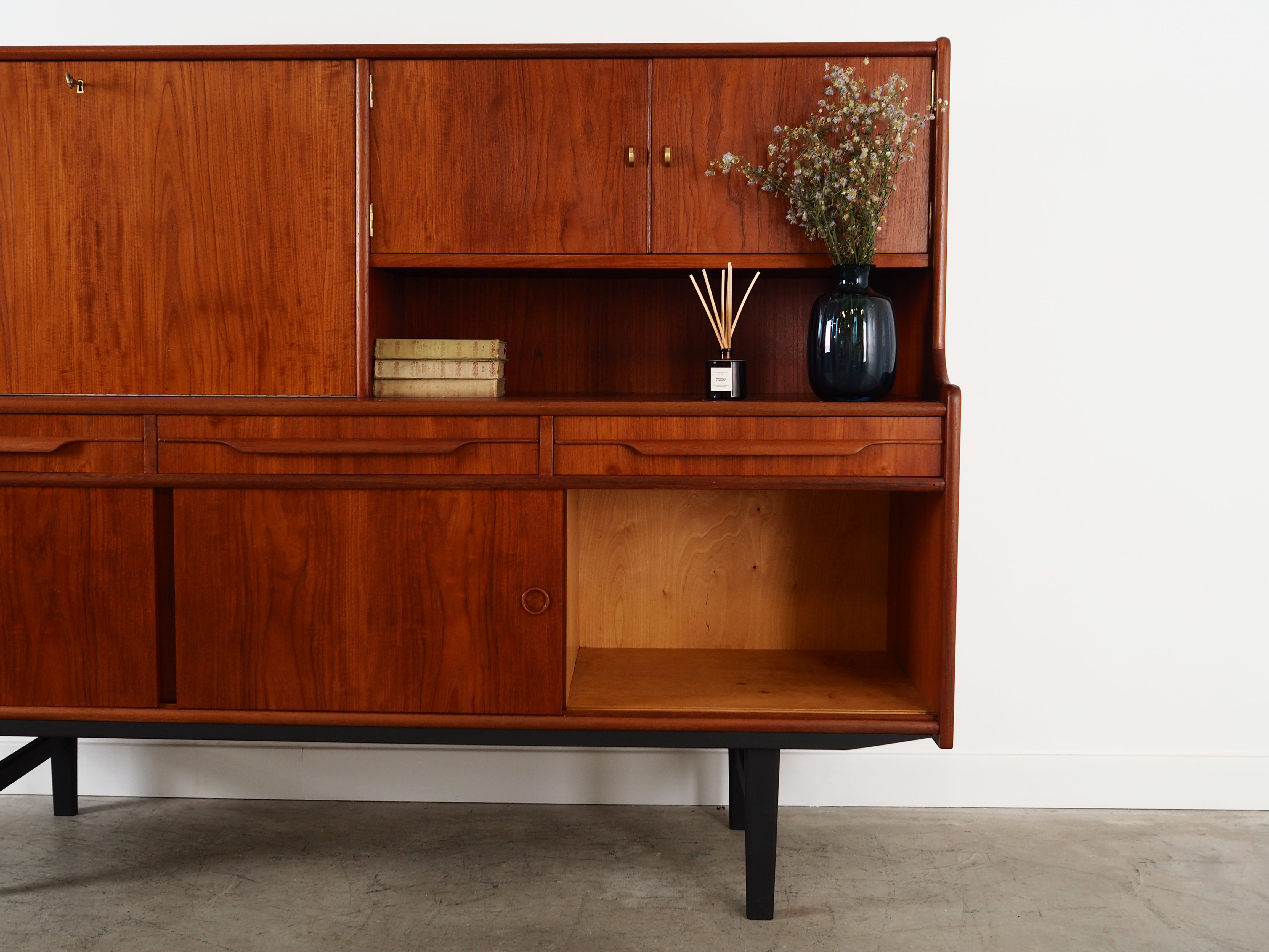 Highboard Teakholz 1960er Jahre