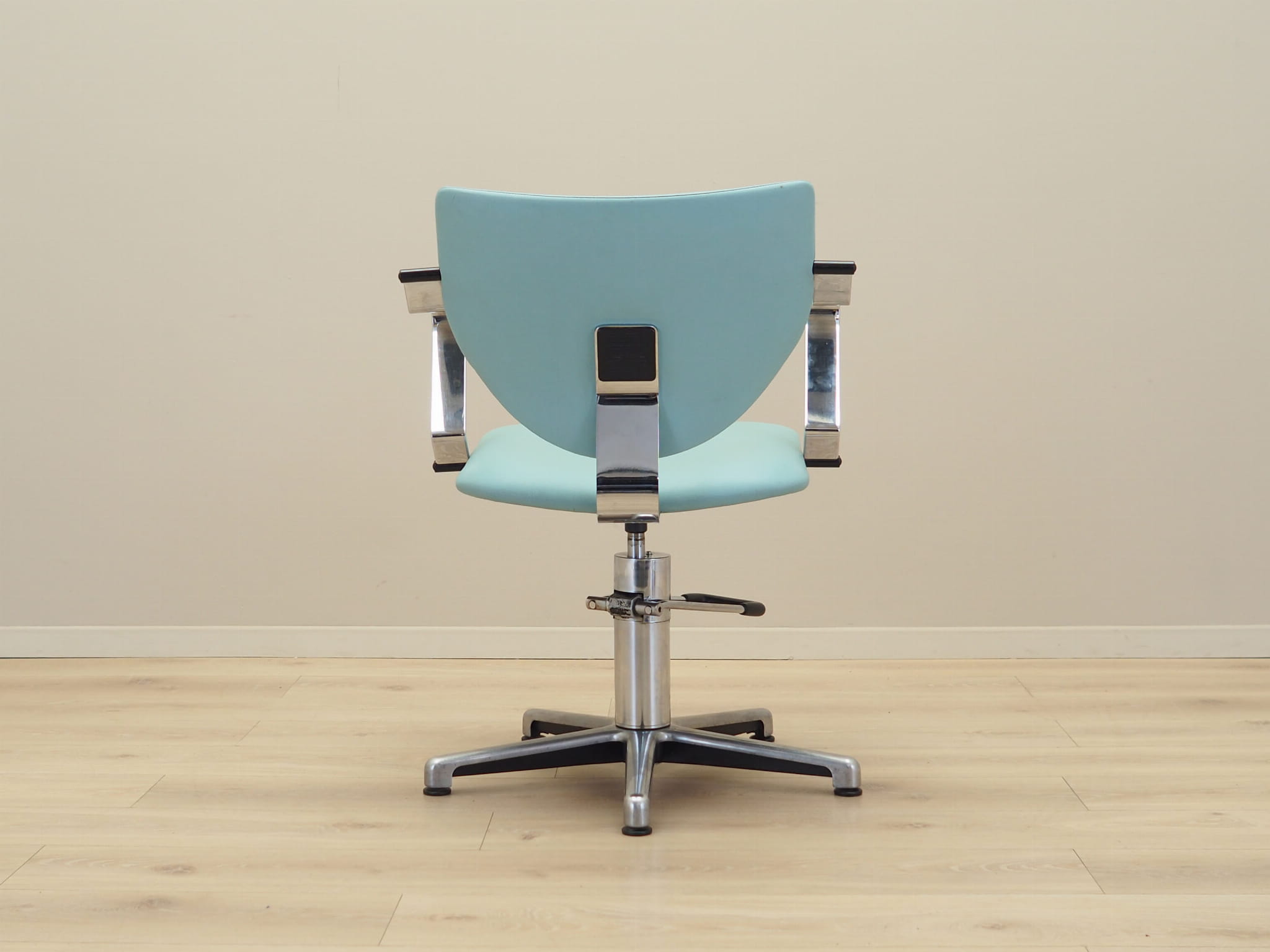 Barber chair Leather Blue 1980s