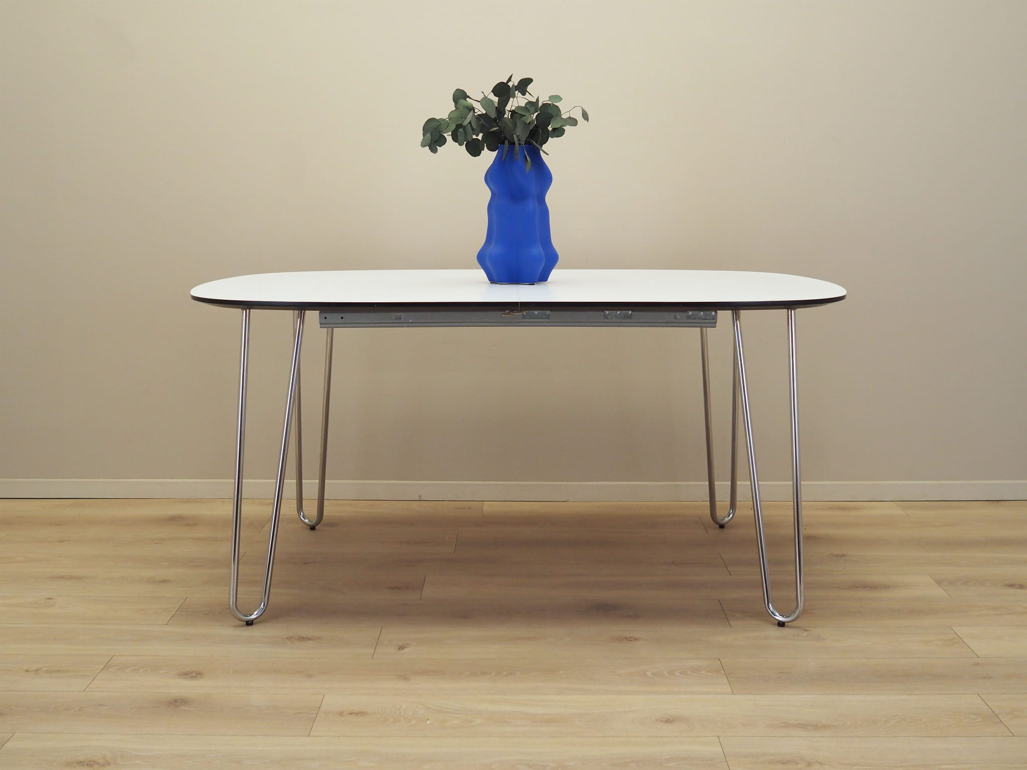 Dining table white 1990s