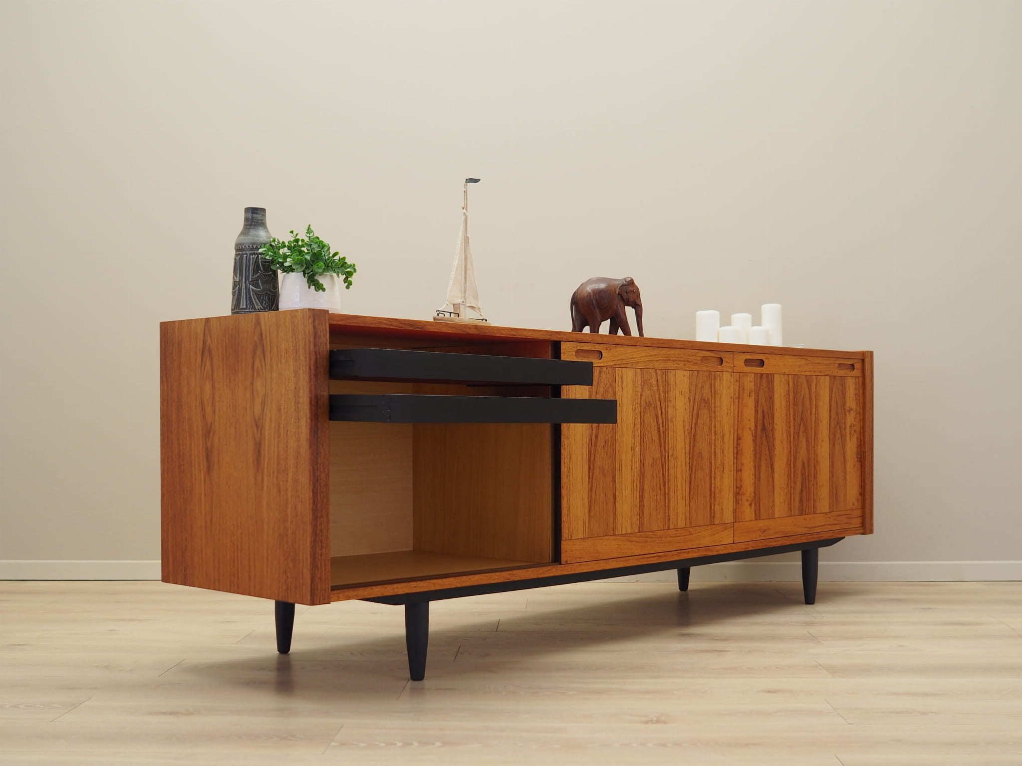 Sideboard Rosenholz Braun 1970er Jahre 