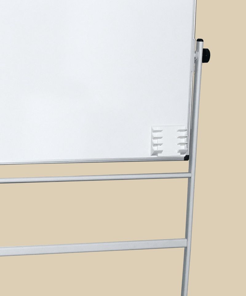 Whiteboard auf Rollen