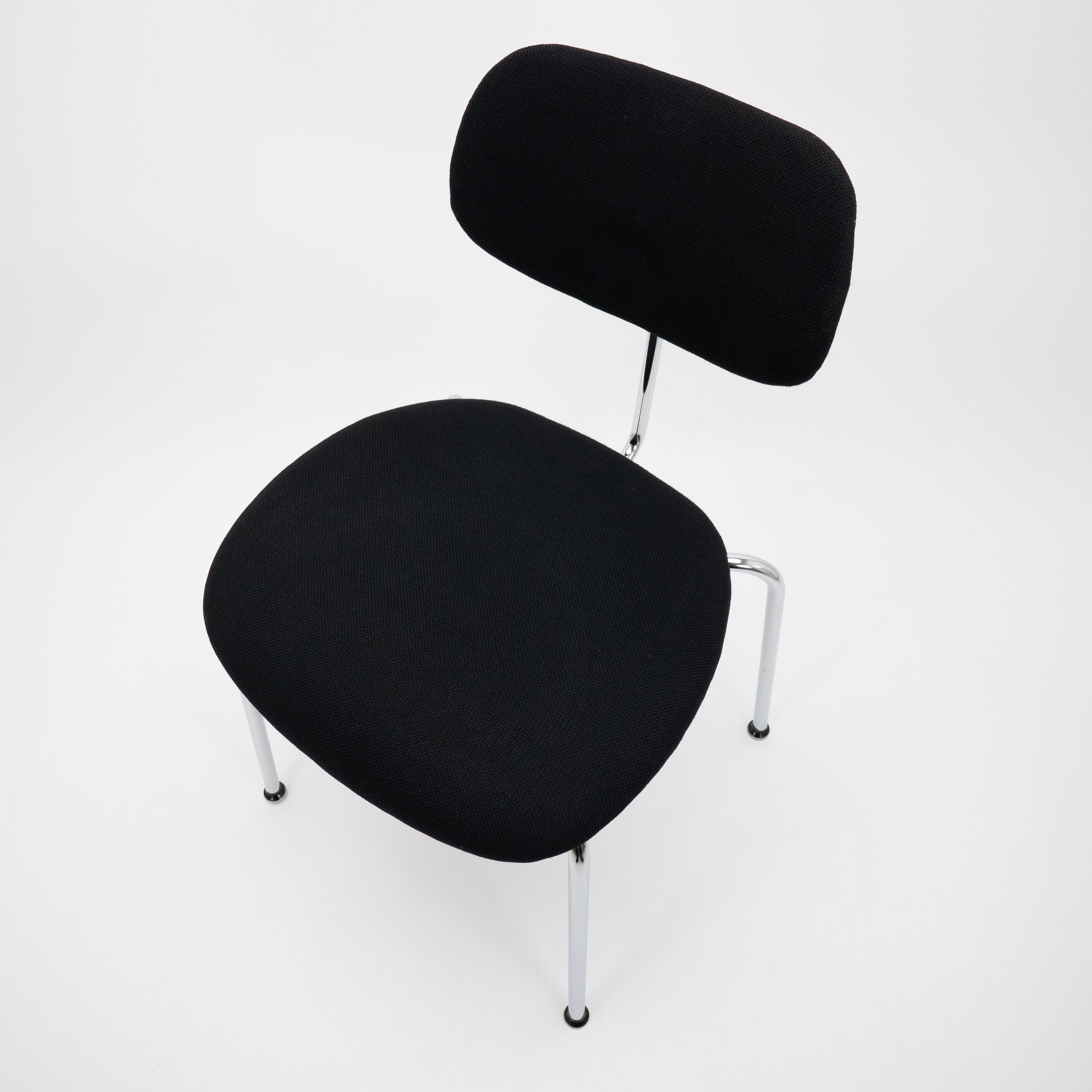 SE68 Chair Black by Wilde&Spieth