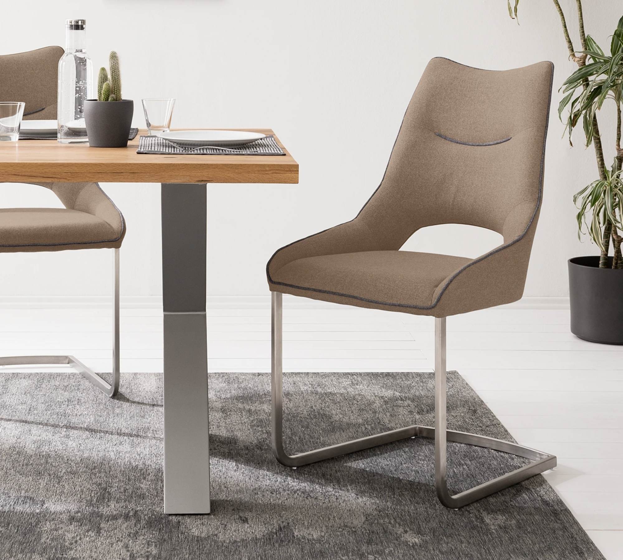 2x Freischwinger Edelstahl Gebürstet Flachgewebe Cappuccino