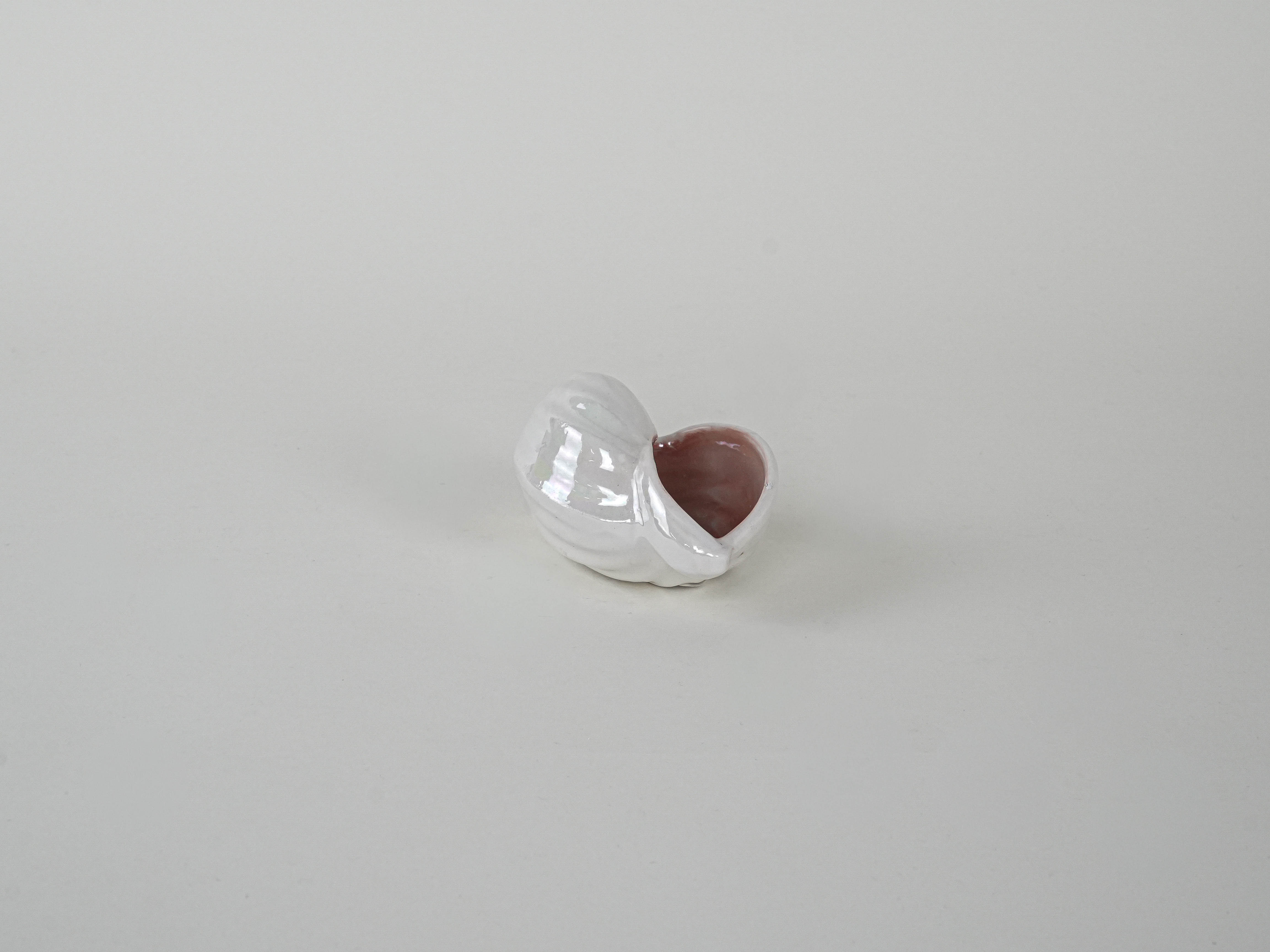 Porcelain snail white 1970s