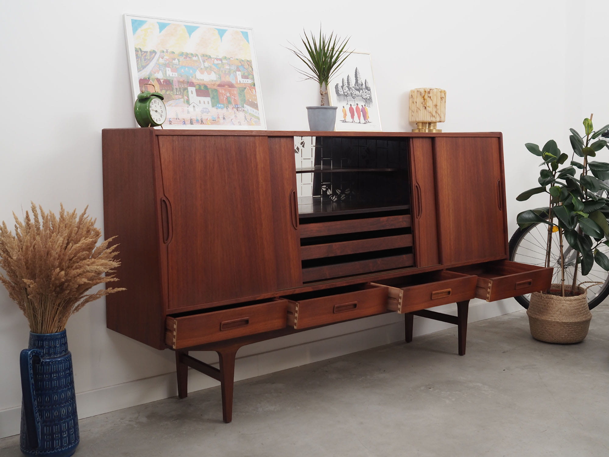 Vintage Highboard Teakholz Braun 1960er Jahre