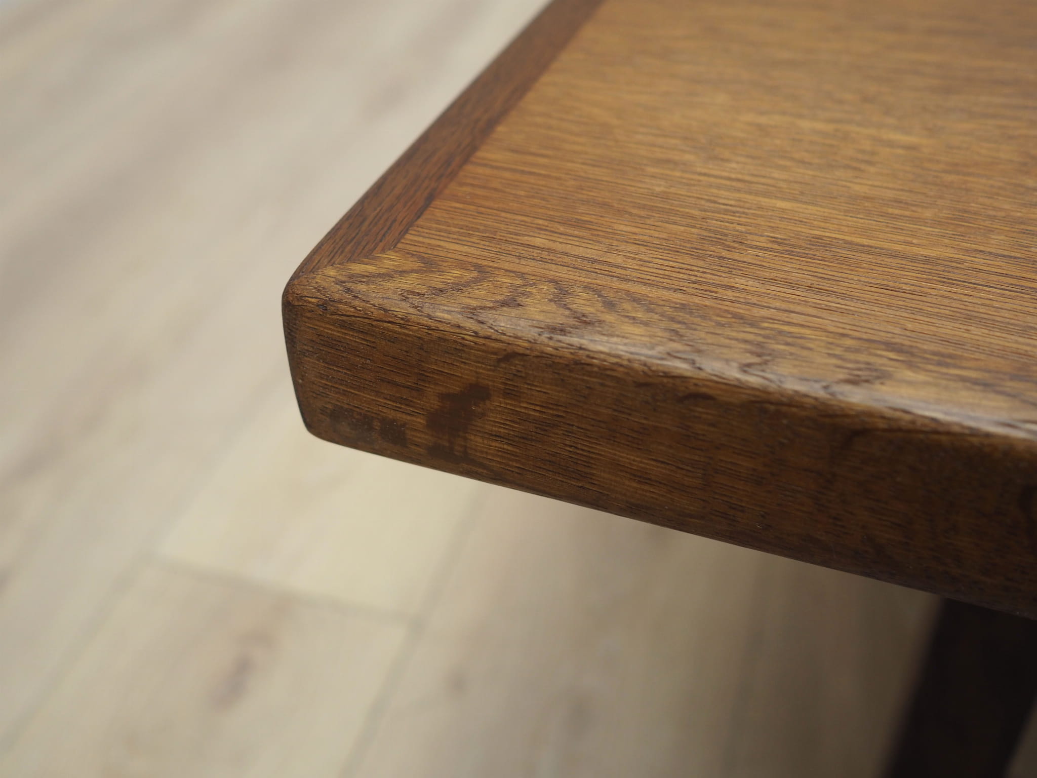 Vintage Bank Oak Brown 1960s