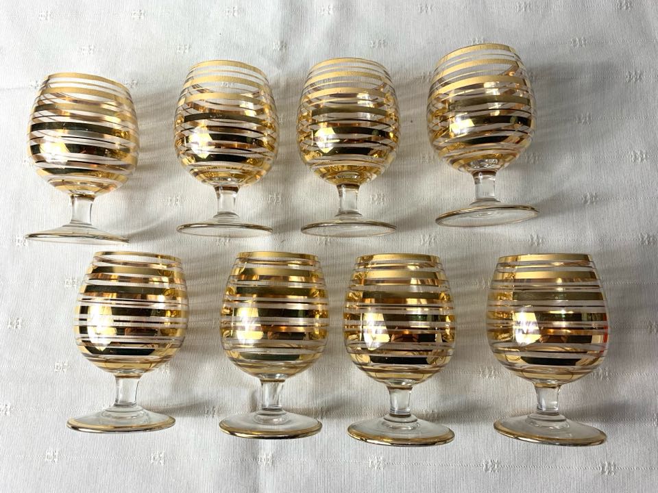 8x Vintage Schnapsgläser Glas Gold