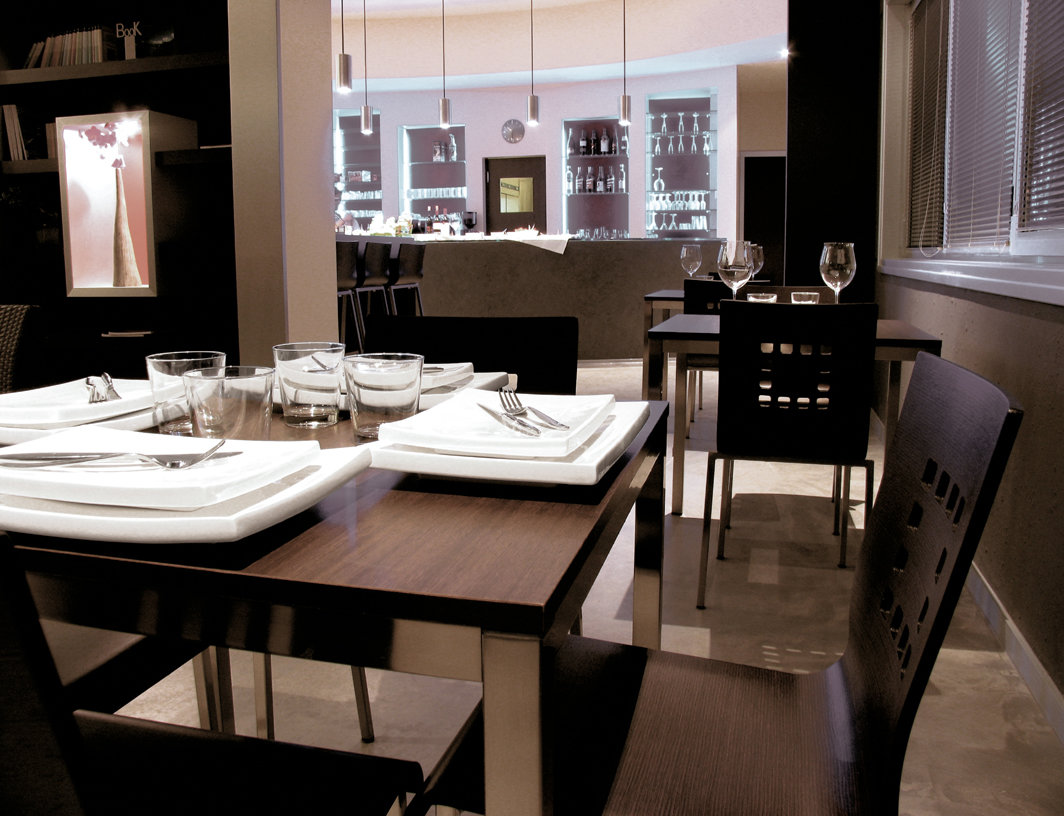 Kuadra 1328 Kufengestell Schwarz