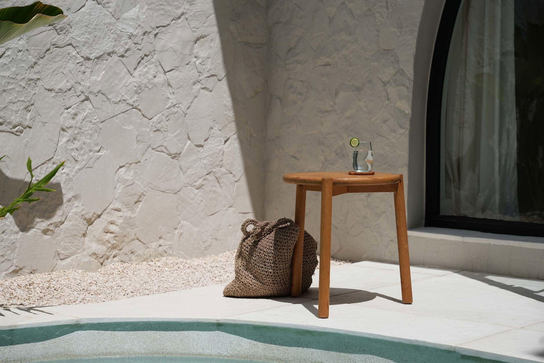 Der Gilimanuk Beistelltisch