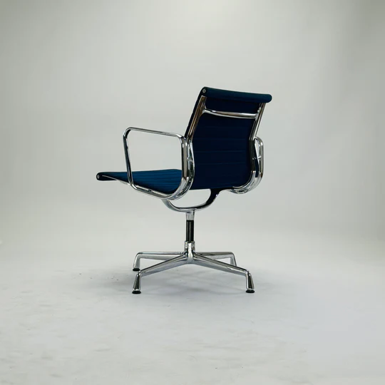 Eames EA 108 Aluminium Chair Drehbar Navy