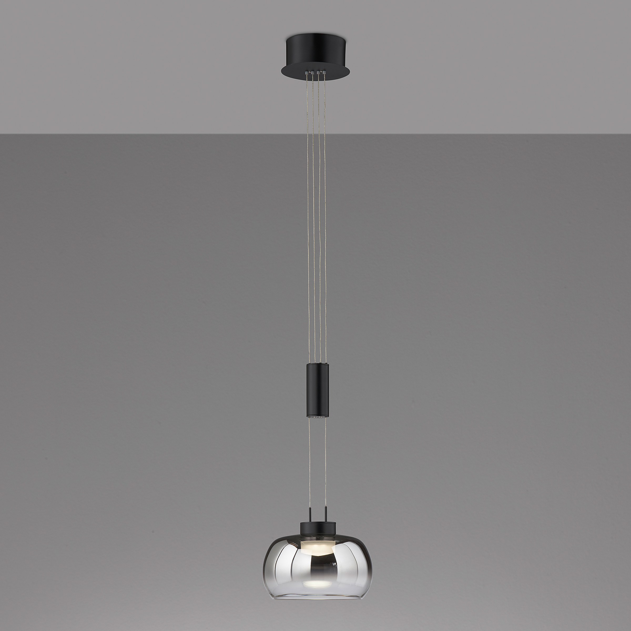 LED-Pendelleuchte Arosa Rauchglas Schwarz