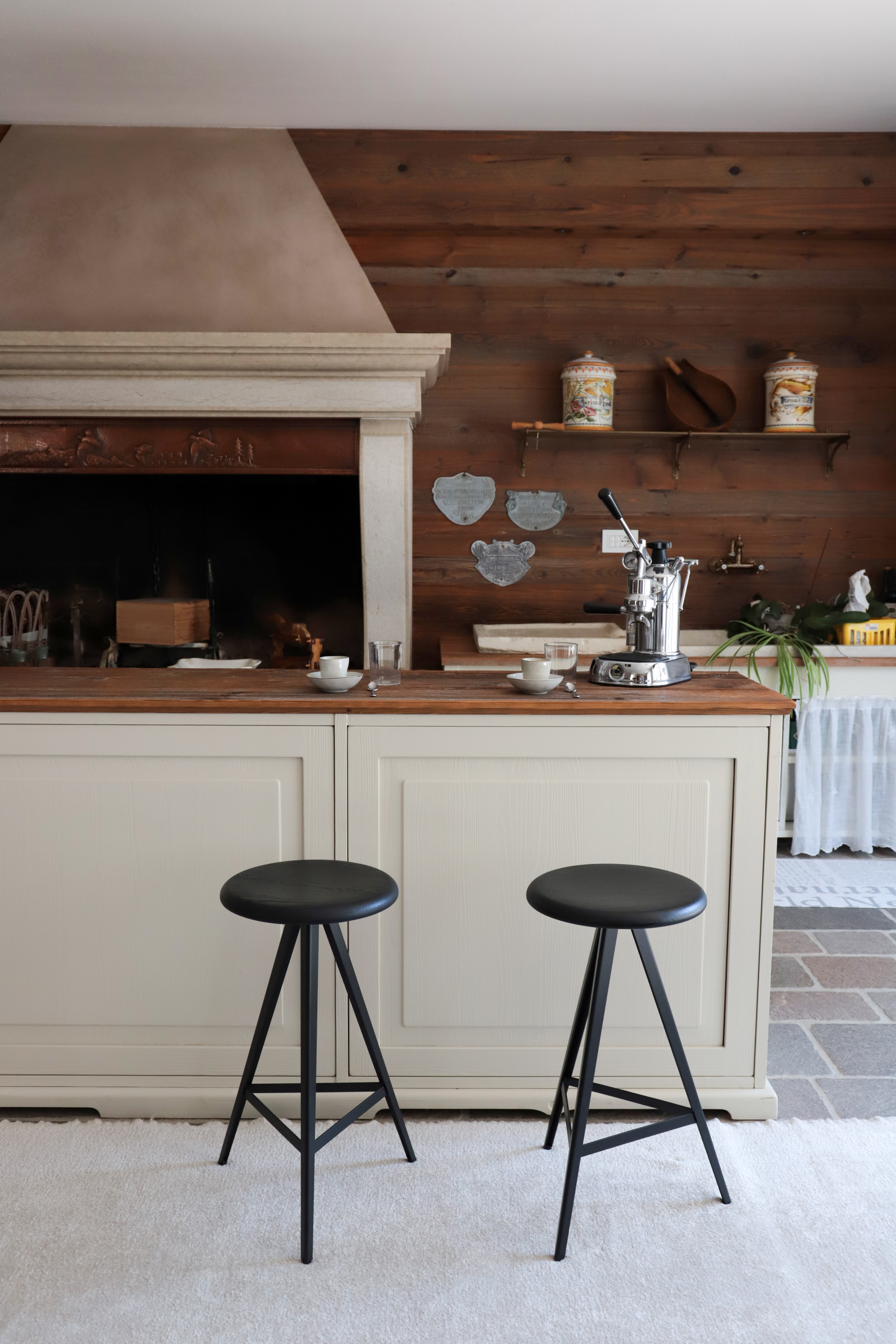 Kuky Alto Nero Stool Metal Wood Black