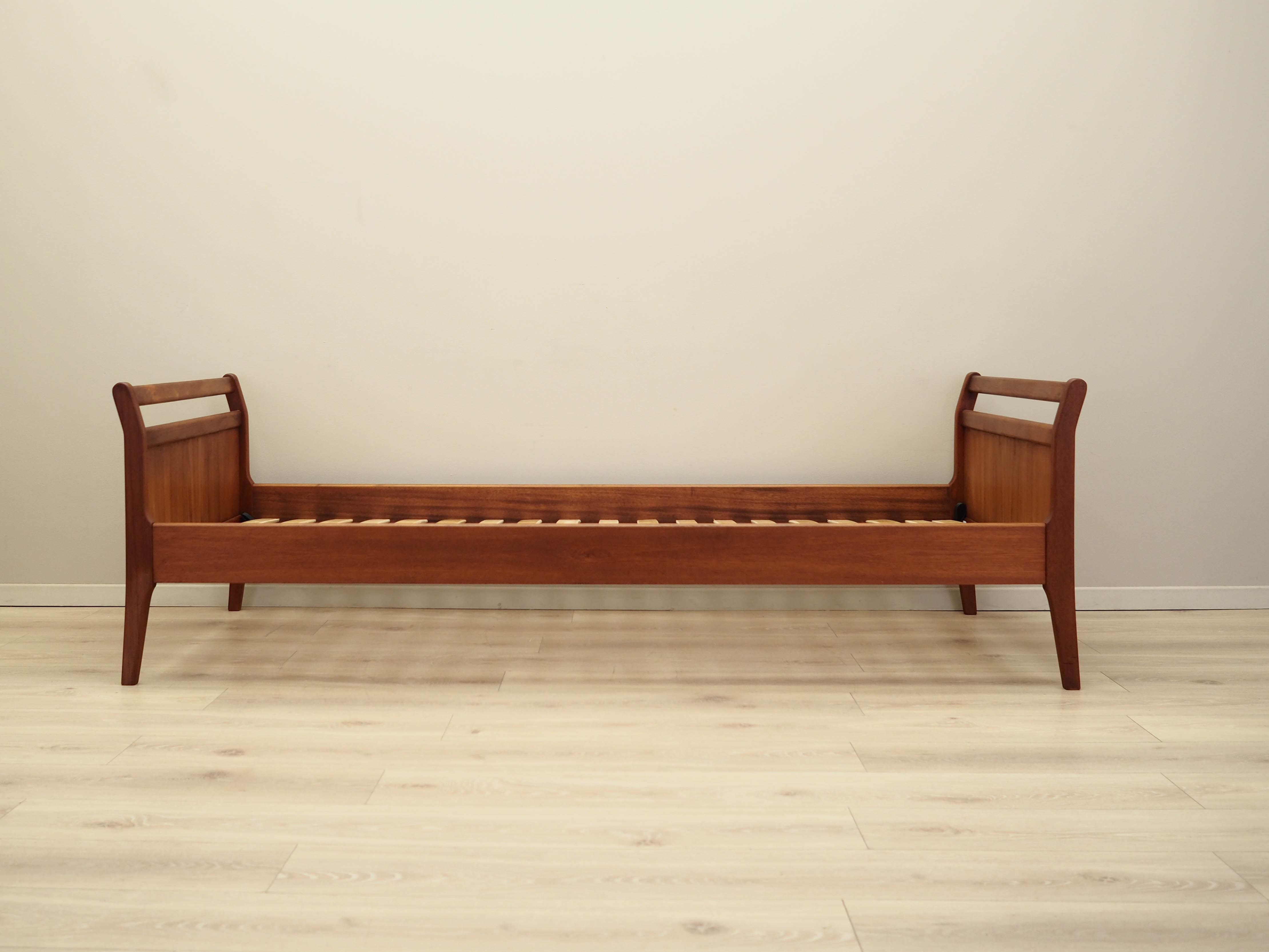 Bett Teakholz Braun 1970er Jahre