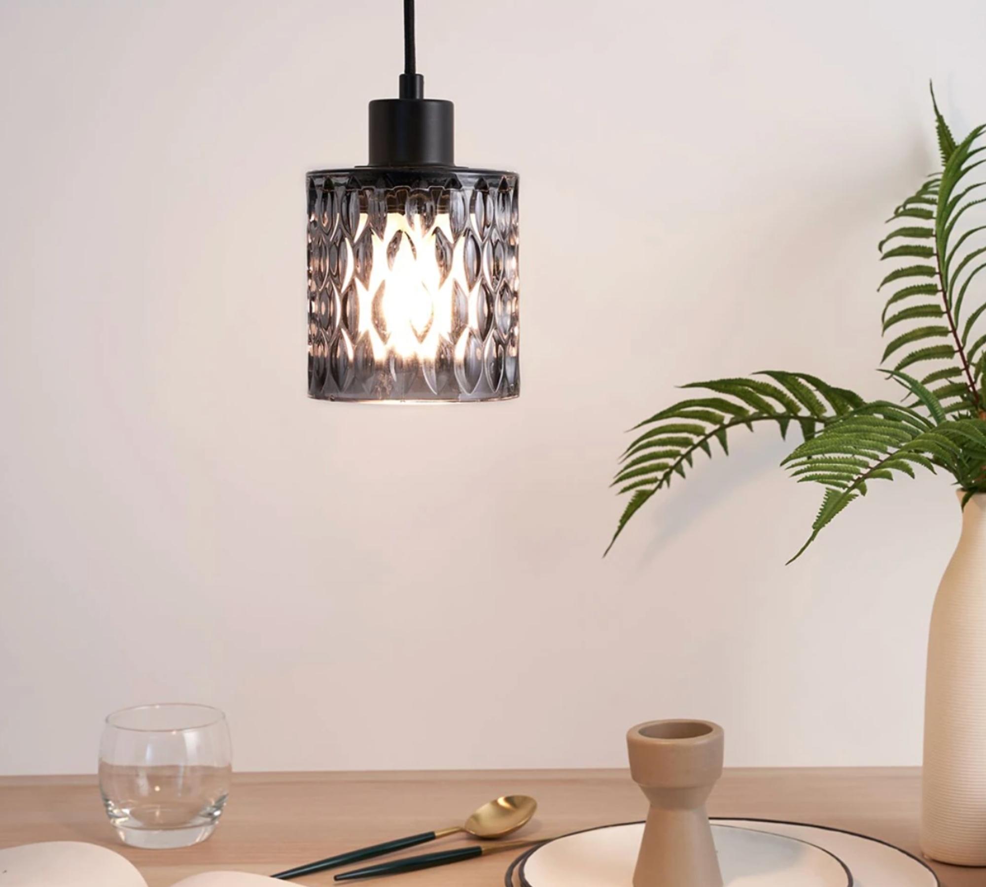 1-flammige Pendelleuchte Rauchglas Schwarz