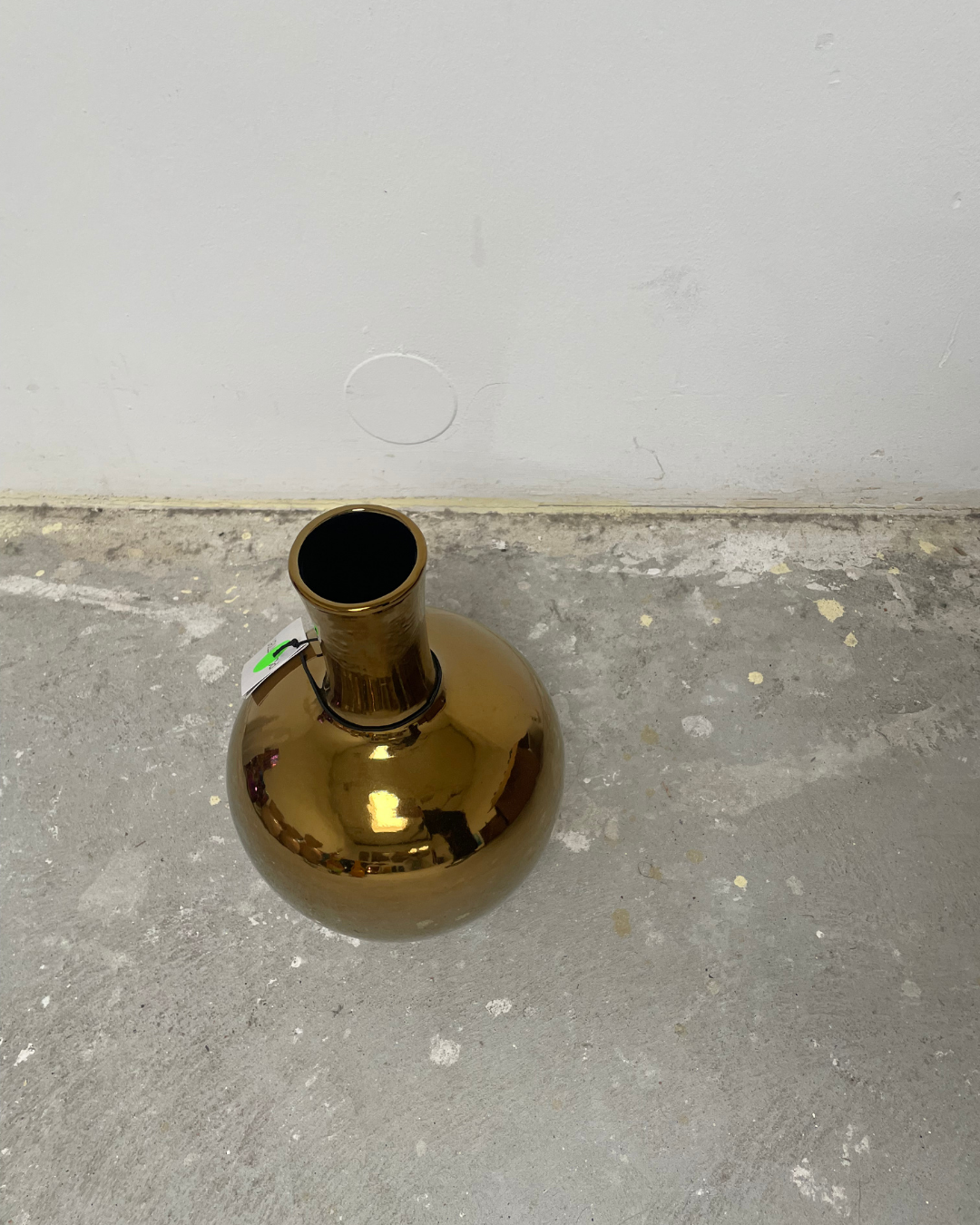 Ball Vase Gold