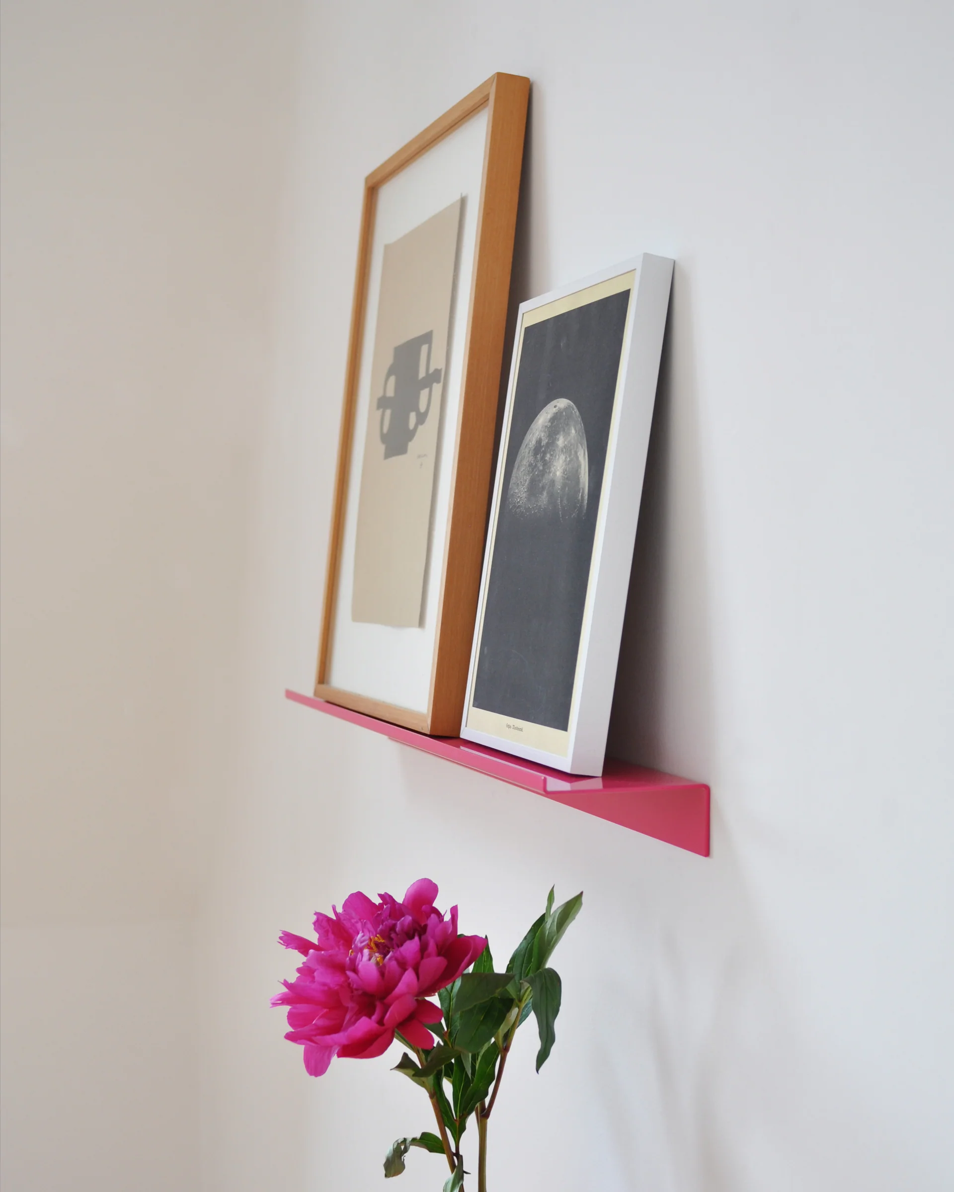 z Regal Schmal Stahl Pulverbeschichtet Magenta