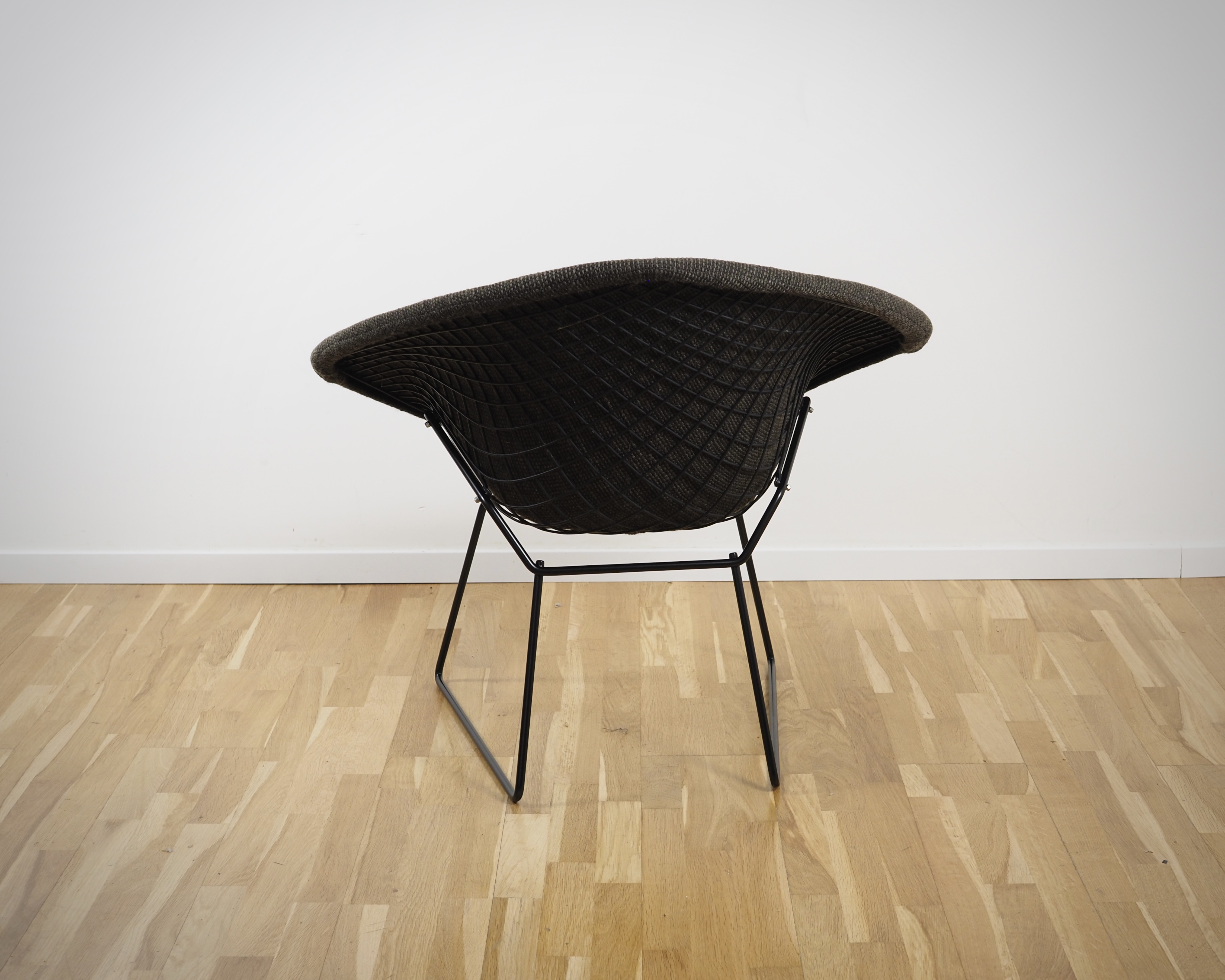 Bertoia Diamond Chair Vollpolster Schwarz